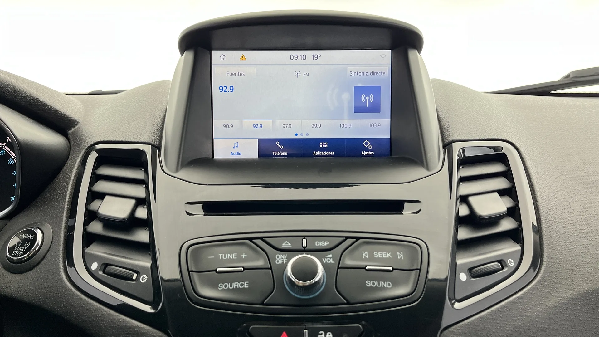 FORD FIESTA HATCHBACK TITANIUM TP 1600CC 5P