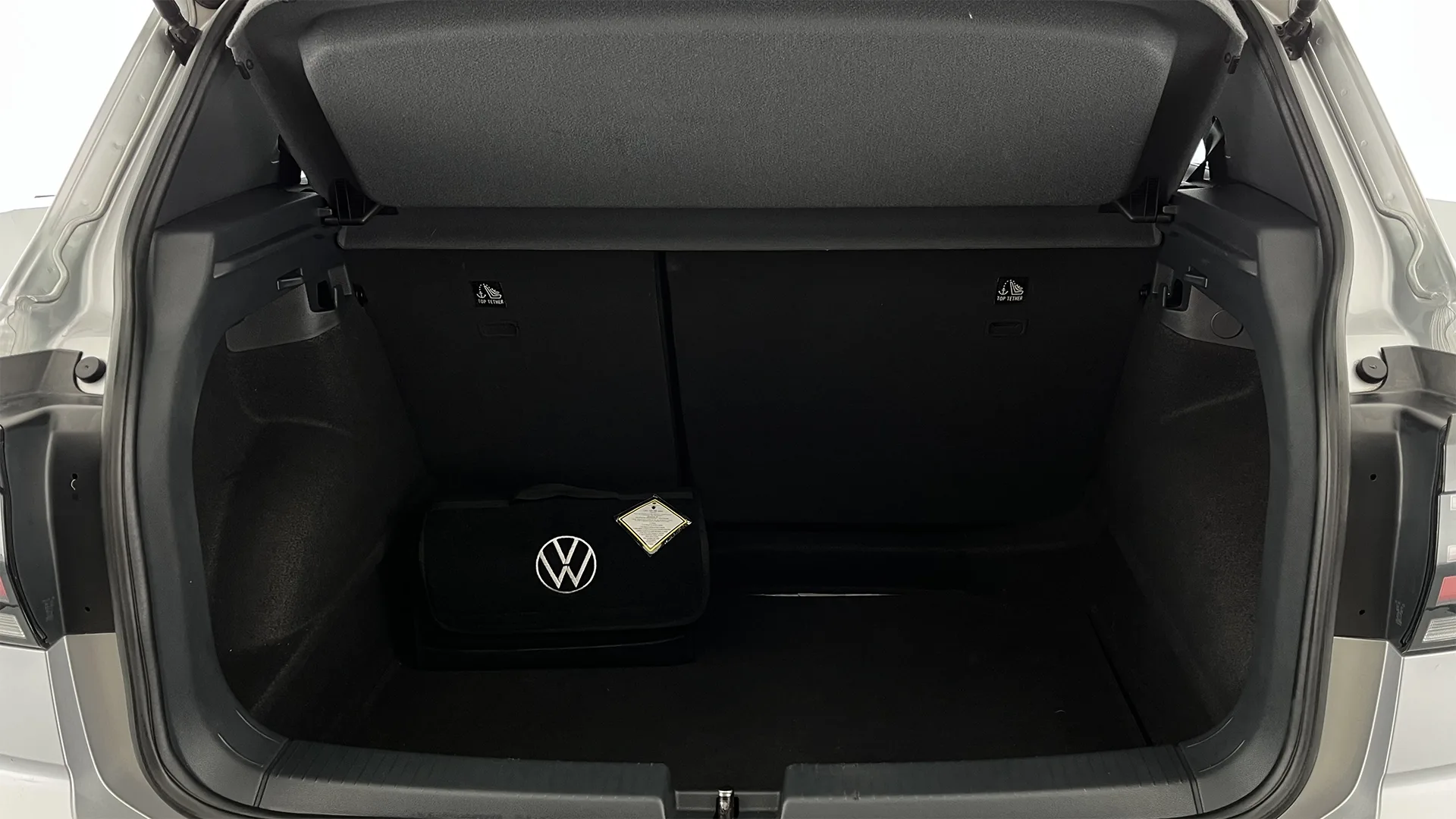 VOLKSWAGEN T COMFORTLINE TP 1000CC T 6AB ABS CT R17