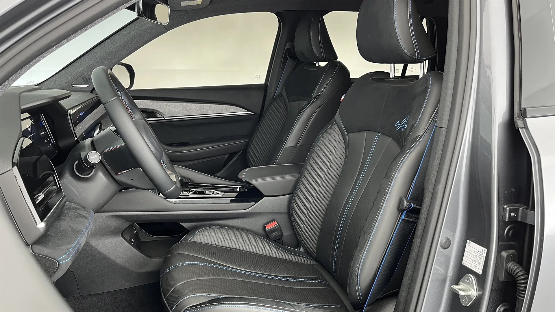 RENAULT KOLEOS E-TECH HEV AT 1500CC 4X2 CT