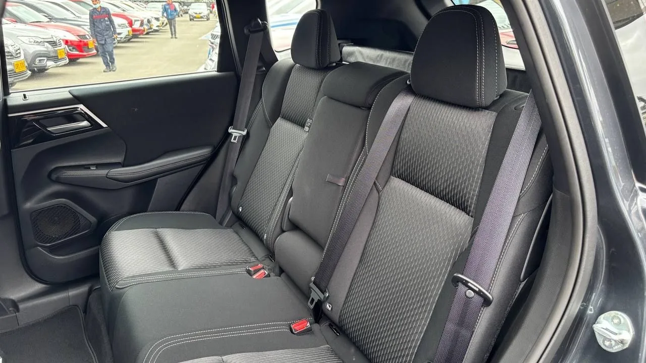 MITSUBISHI OUTLANDER 2.5L AT 2500CC 7AB 4X2