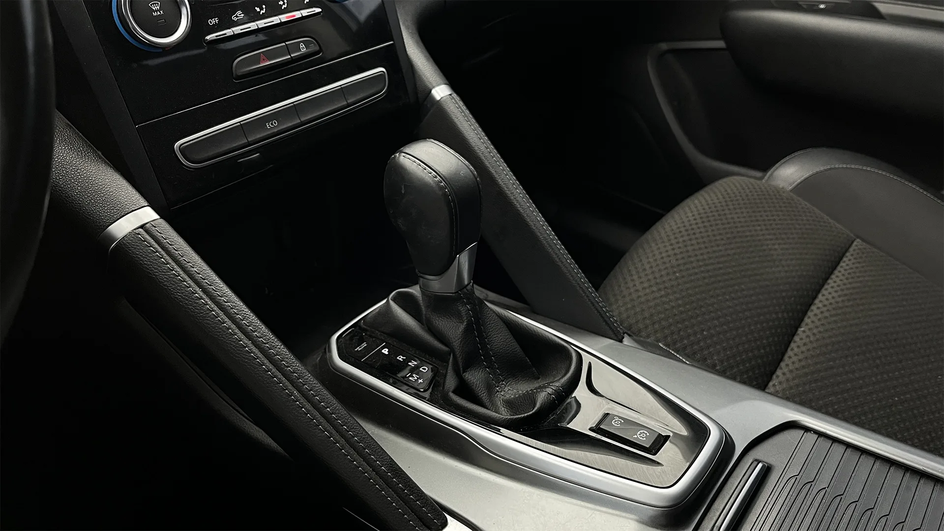 RENAULT KOLEOS ZEN TP 2500CC 4X2
