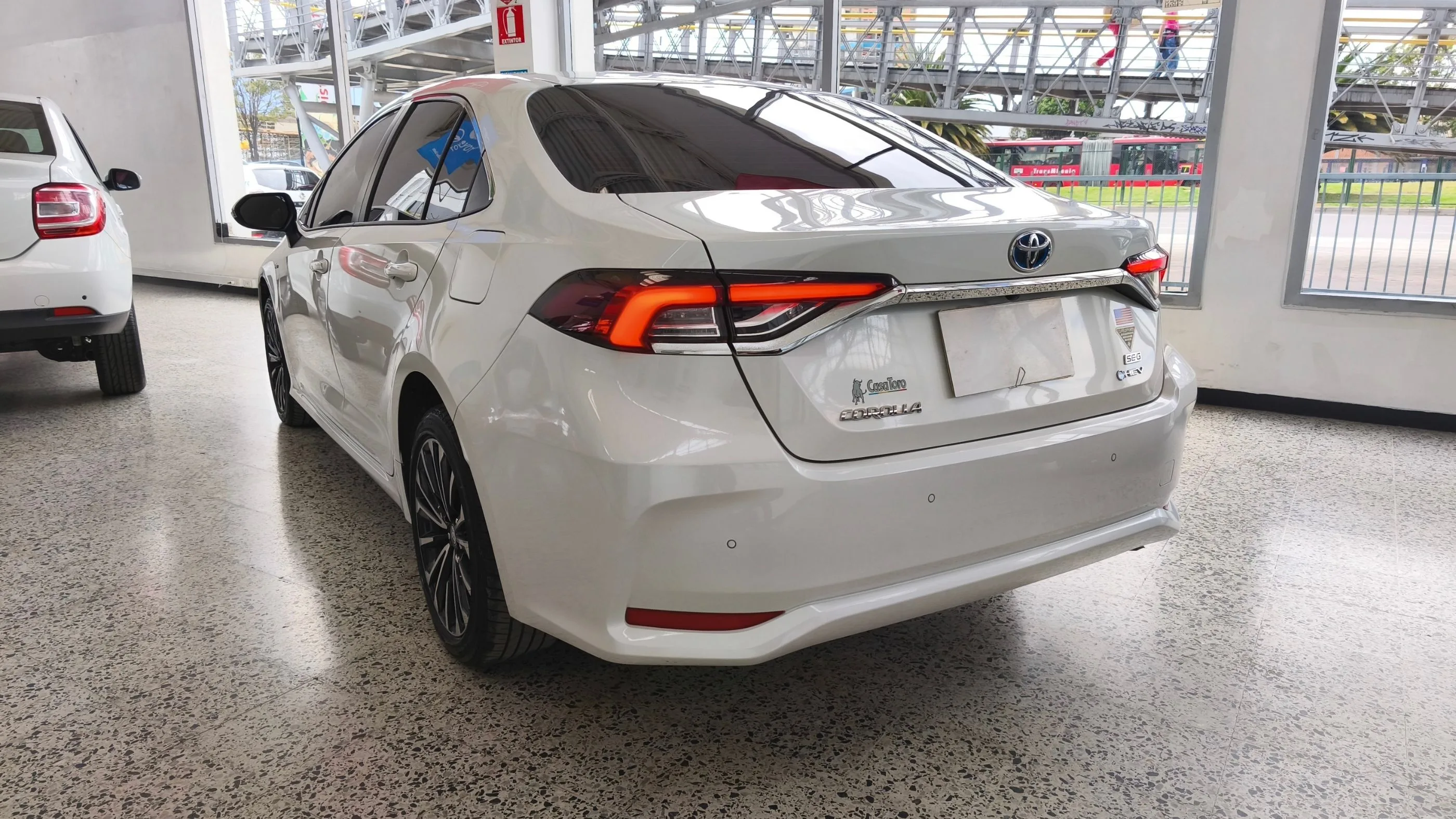 TOYOTA COROLLA SE-G HYBRID TP 1800CC 7AB ABS TC CT