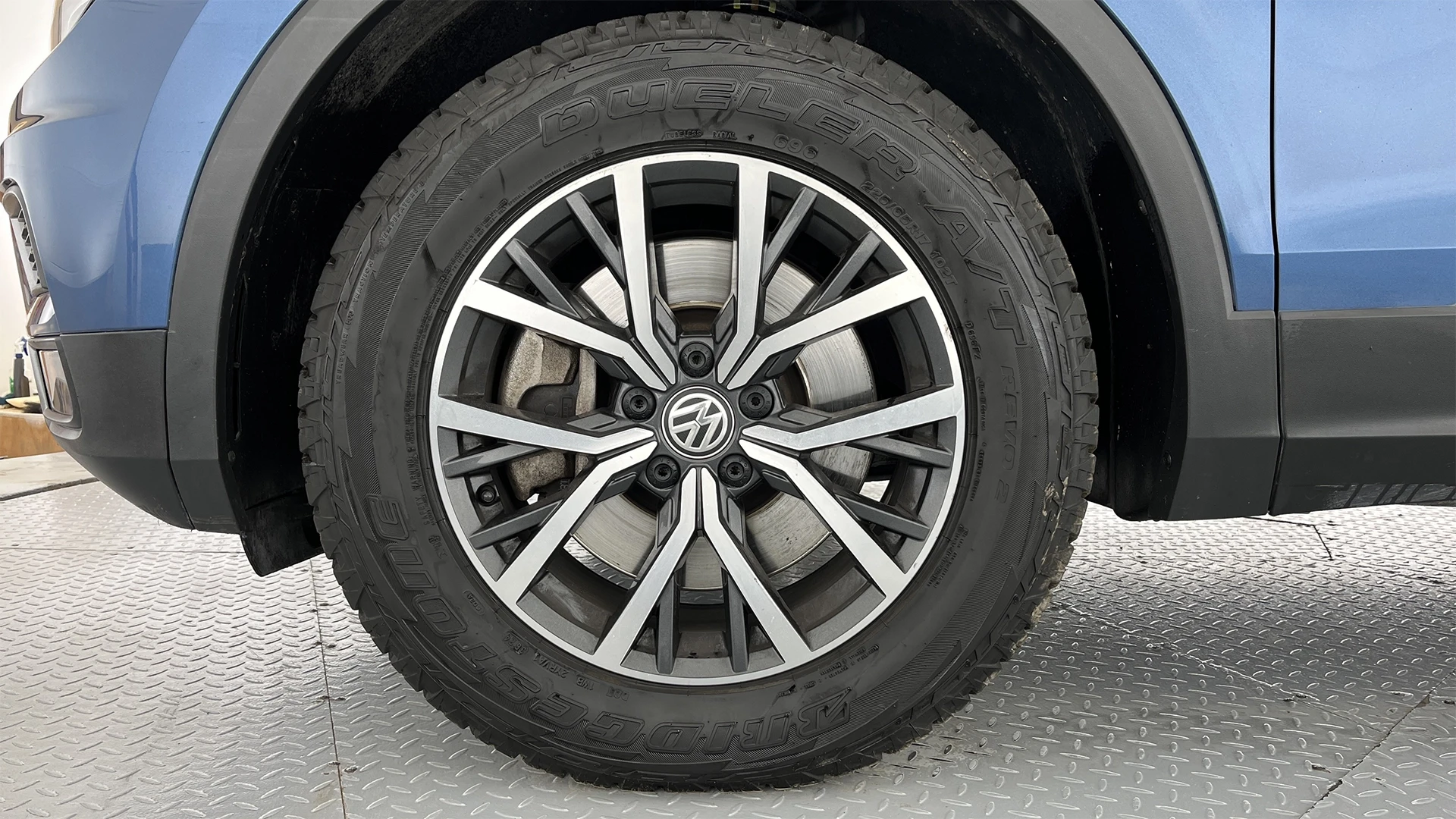 VOLKSWAGEN TIGUAN ALLSPACE TRENDLINE 2.0 TSI 4MOTION TP 2000CC T R17