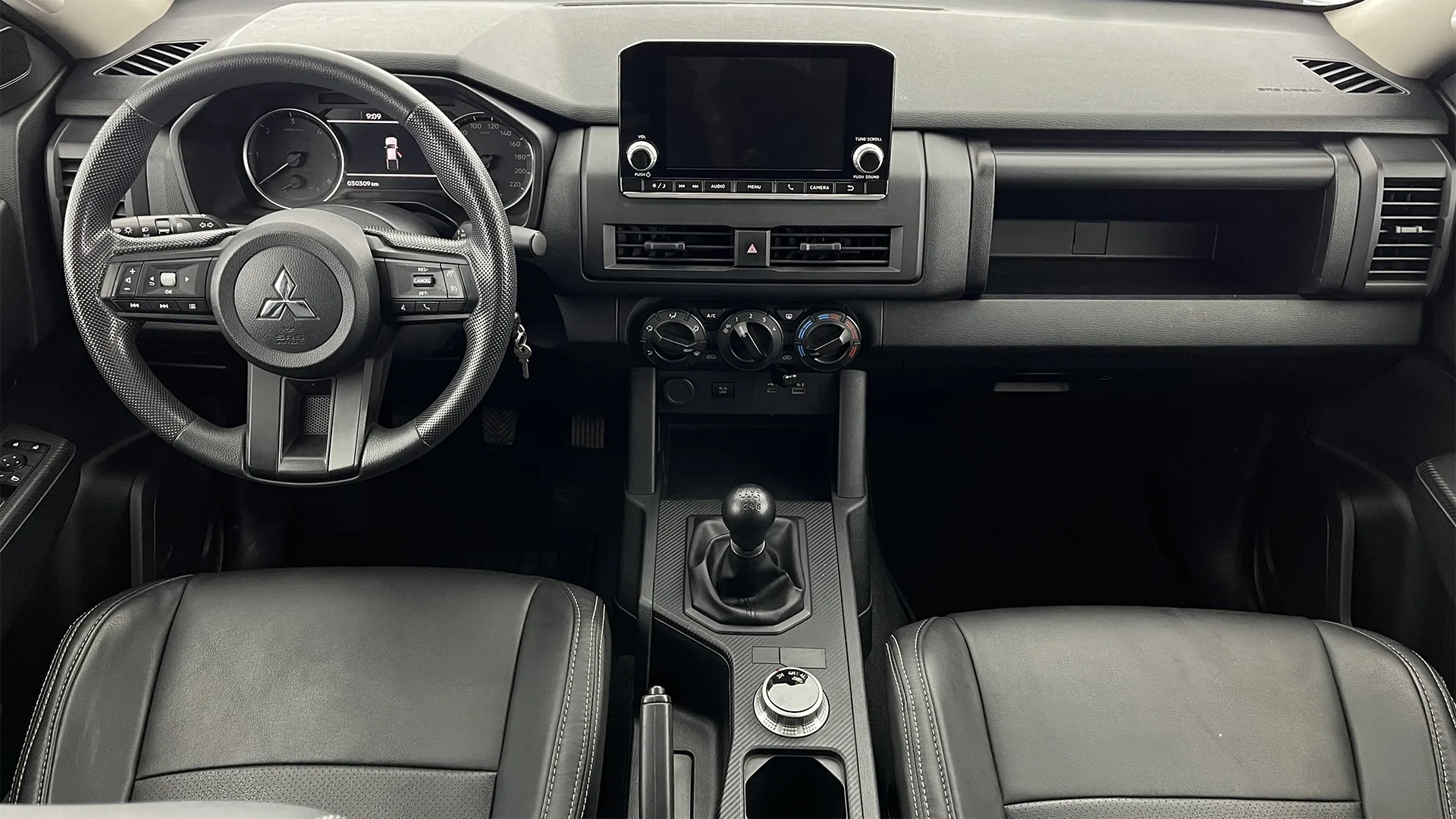 MITSUBISHI L200 TRITON GLX MT 2400CCC TD 4X4 7AB EURO VI