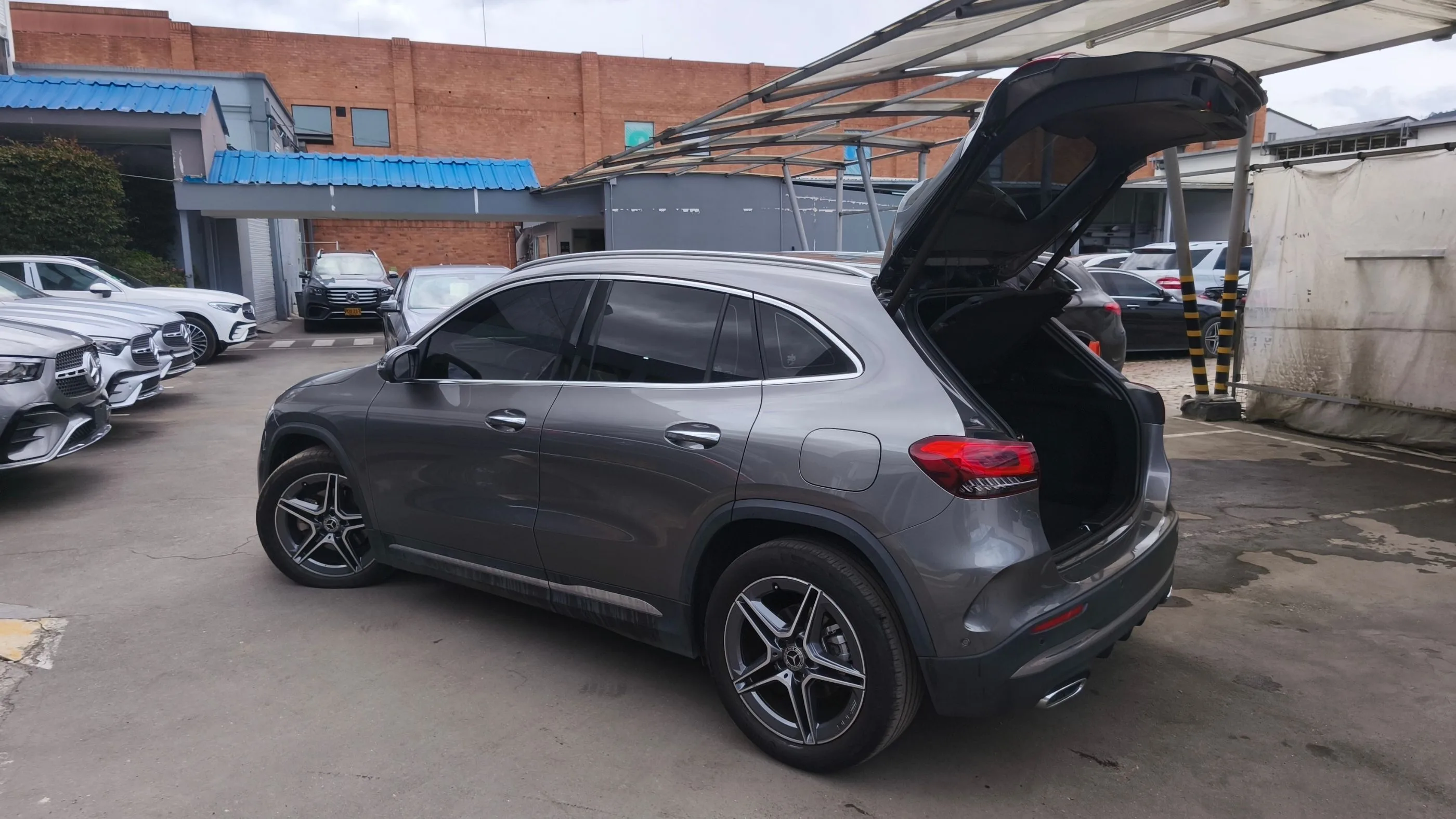 MERCEDES-BENZ GLA 200 [H247] AMG LINE TP 1300CC T CT