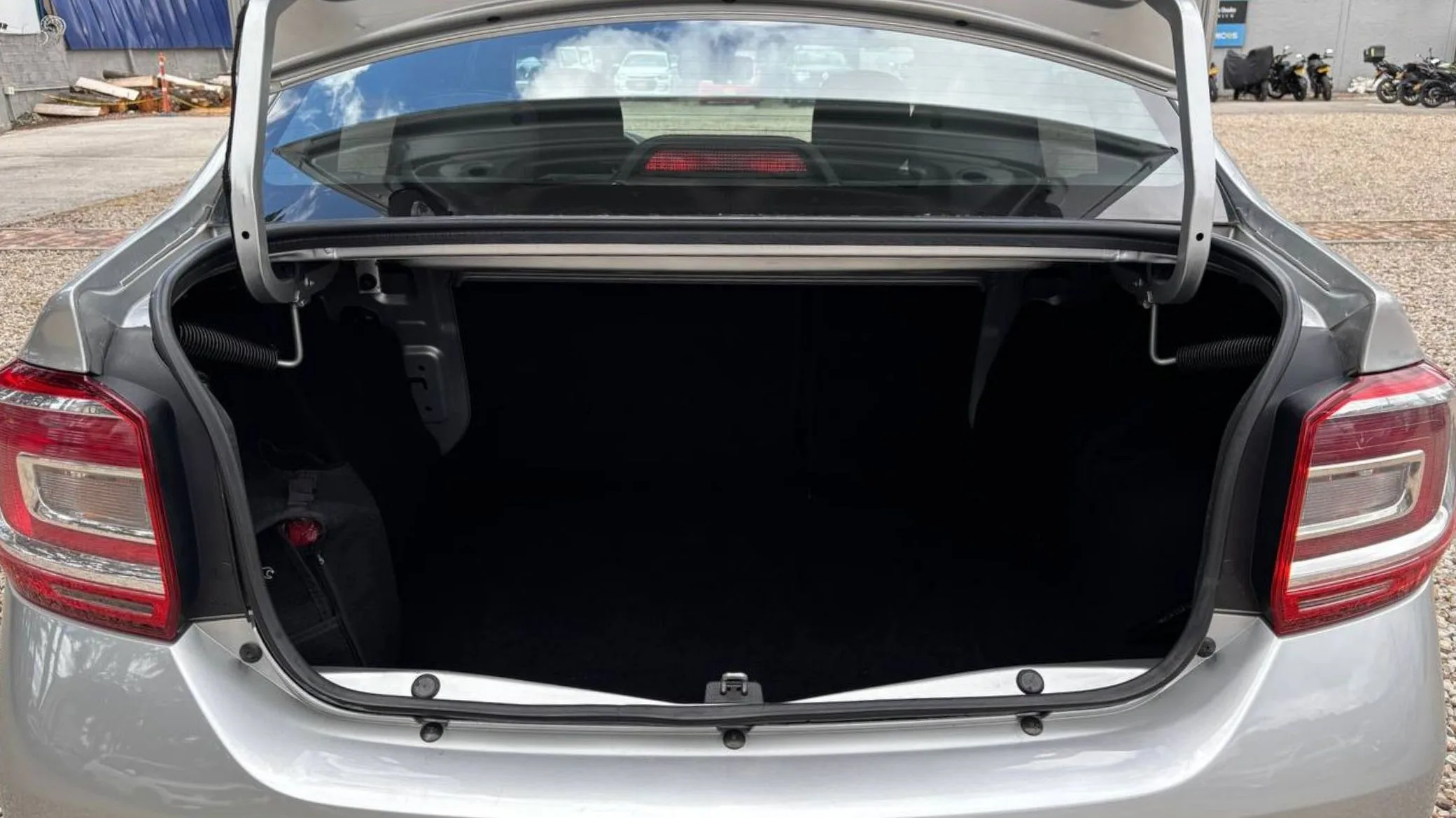 RENAULT LOGAN INTENS TP 1600CC 16V AA 4AB ABS TC