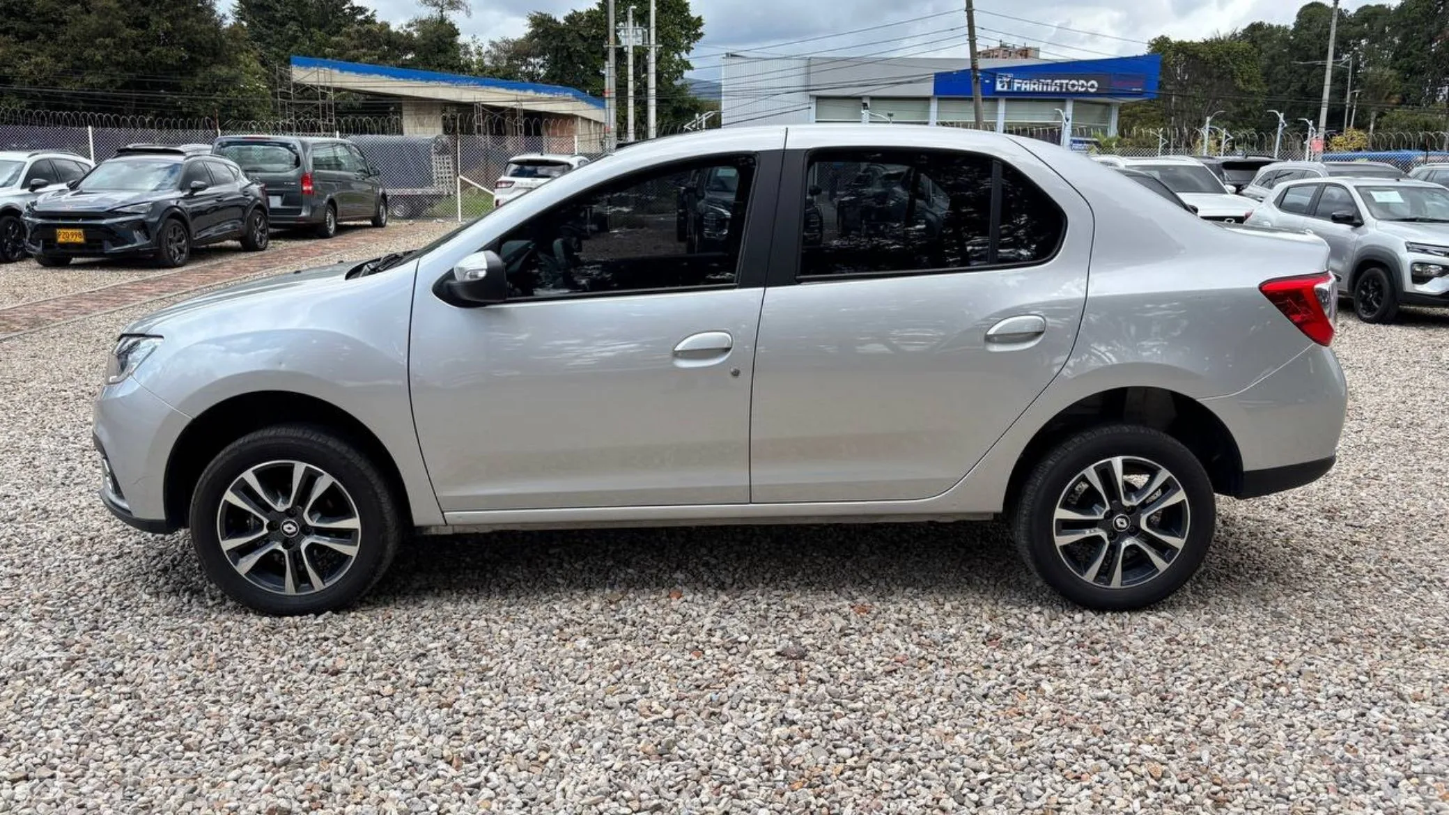 RENAULT LOGAN INTENS TP 1600CC 16V AA 4AB ABS TC