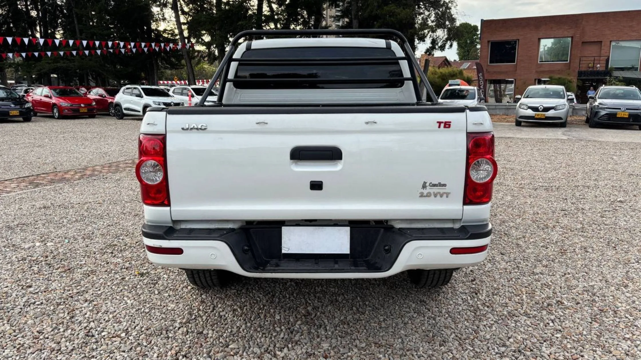 JAC HFC1037 T6 MT 2000CC 4X2