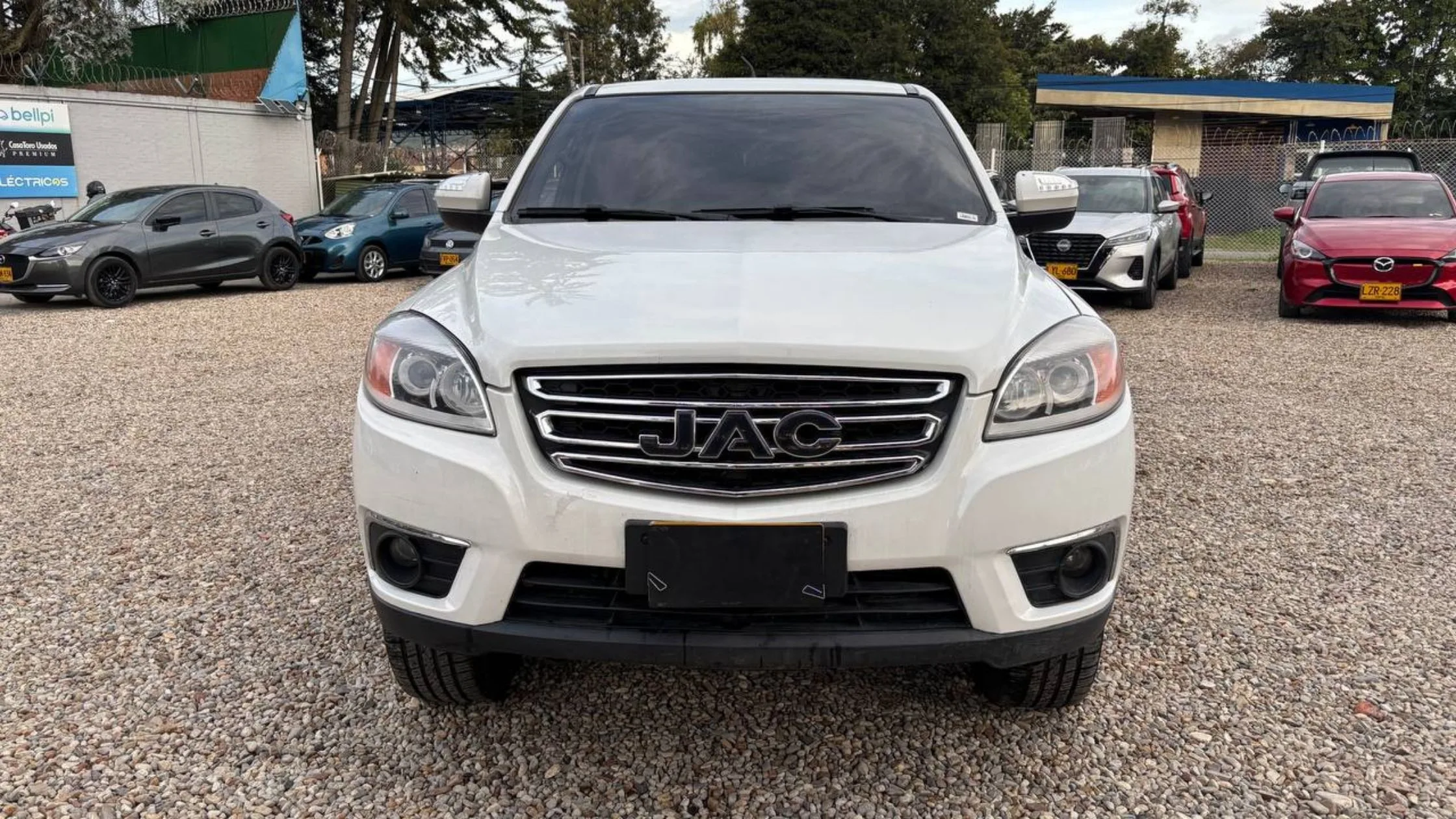 JAC HFC1037 T6 MT 2000CC 4X2