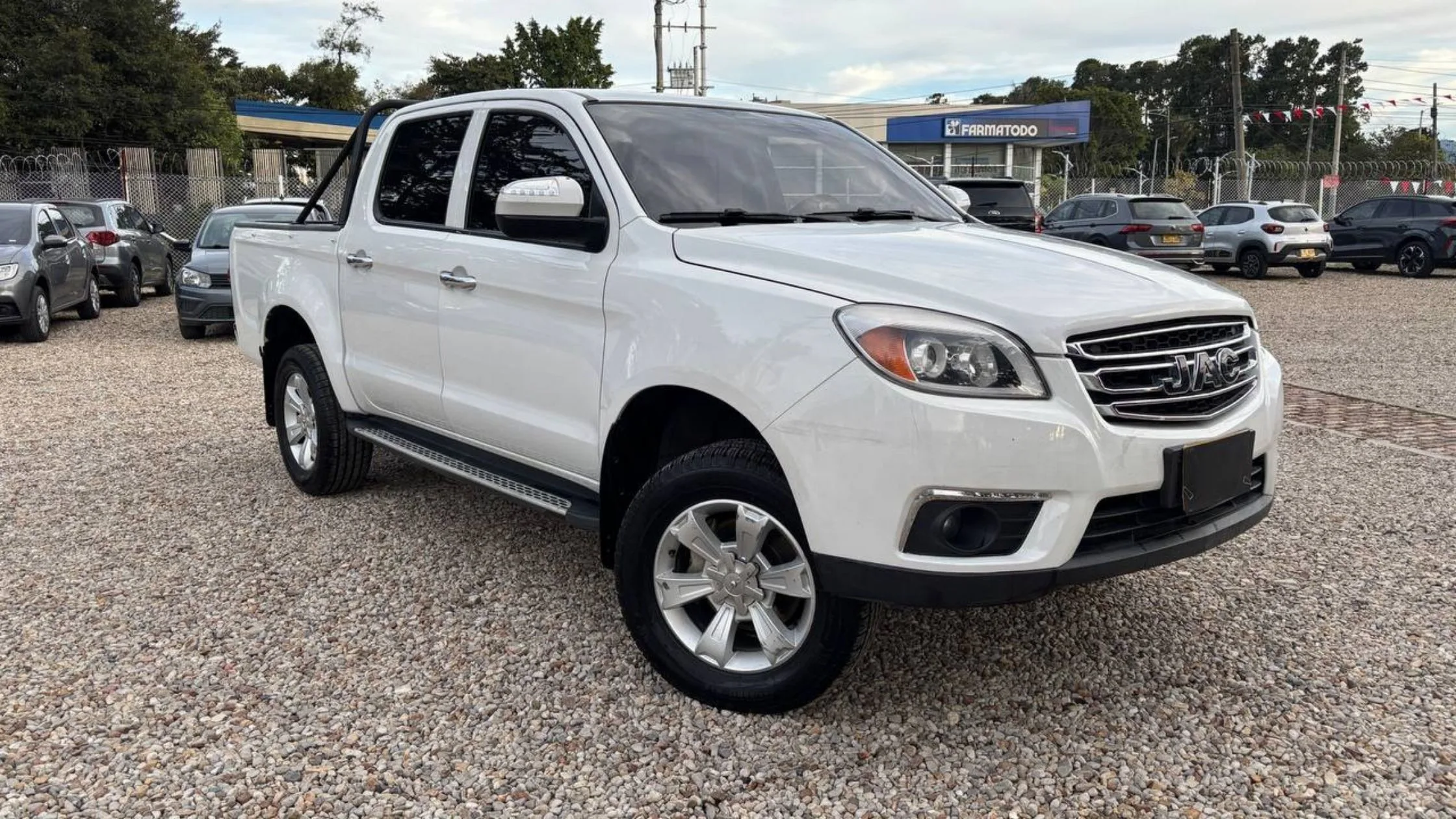 JAC HFC1037 T6 MT 2000CC 4X2