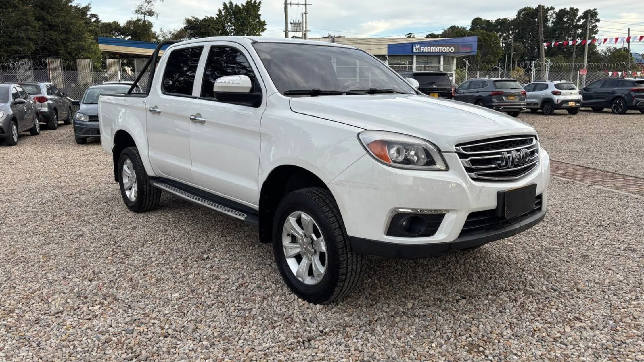 JAC HFC1037 T6 MT 2000CC 4X2