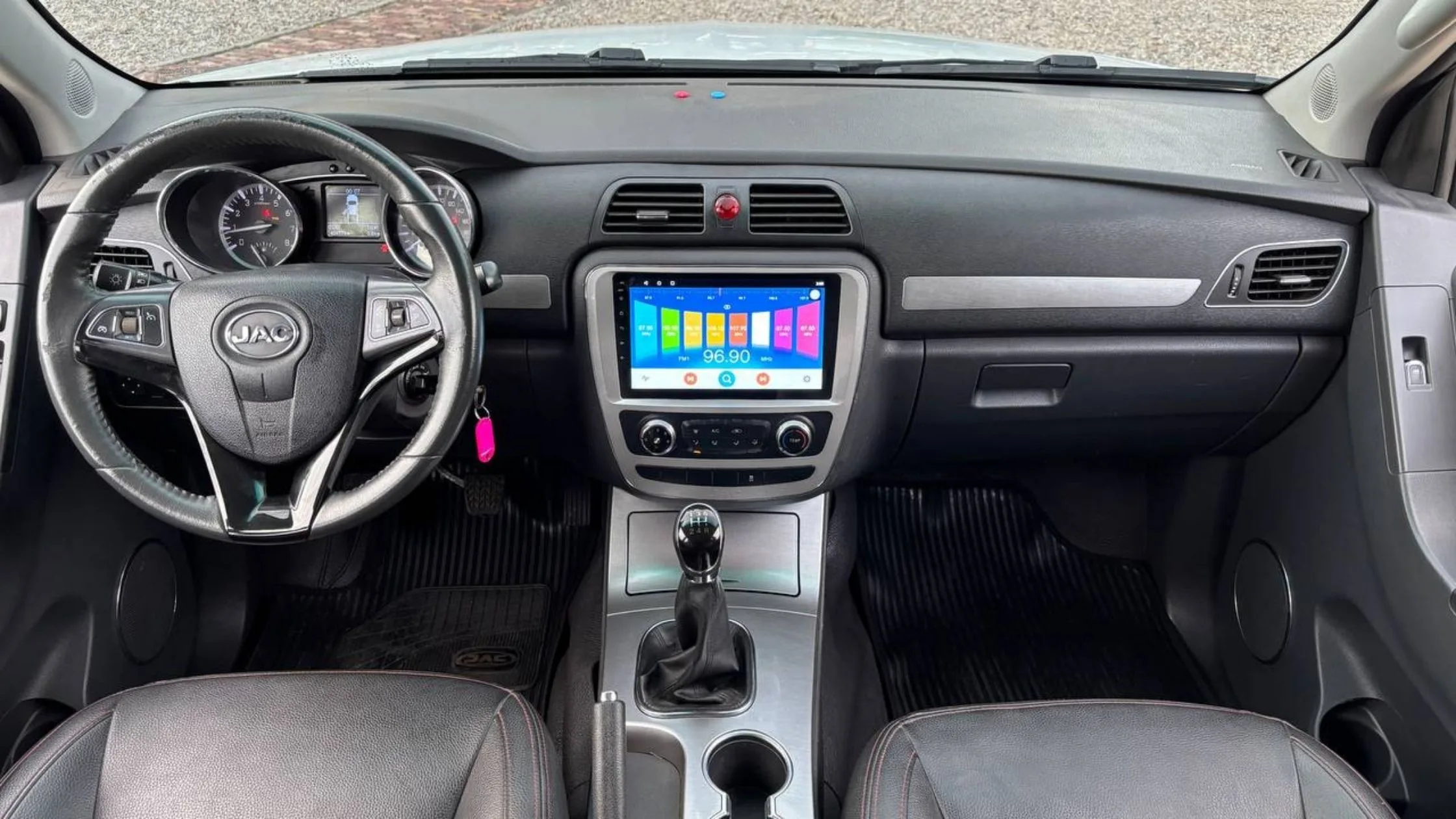 JAC HFC1037 T6 MT 2000CC 4X2