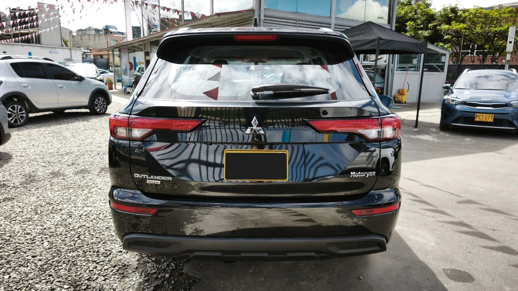 MITSUBISHI OUTLANDER 2.5L AT 2500CC 7AB 4X2