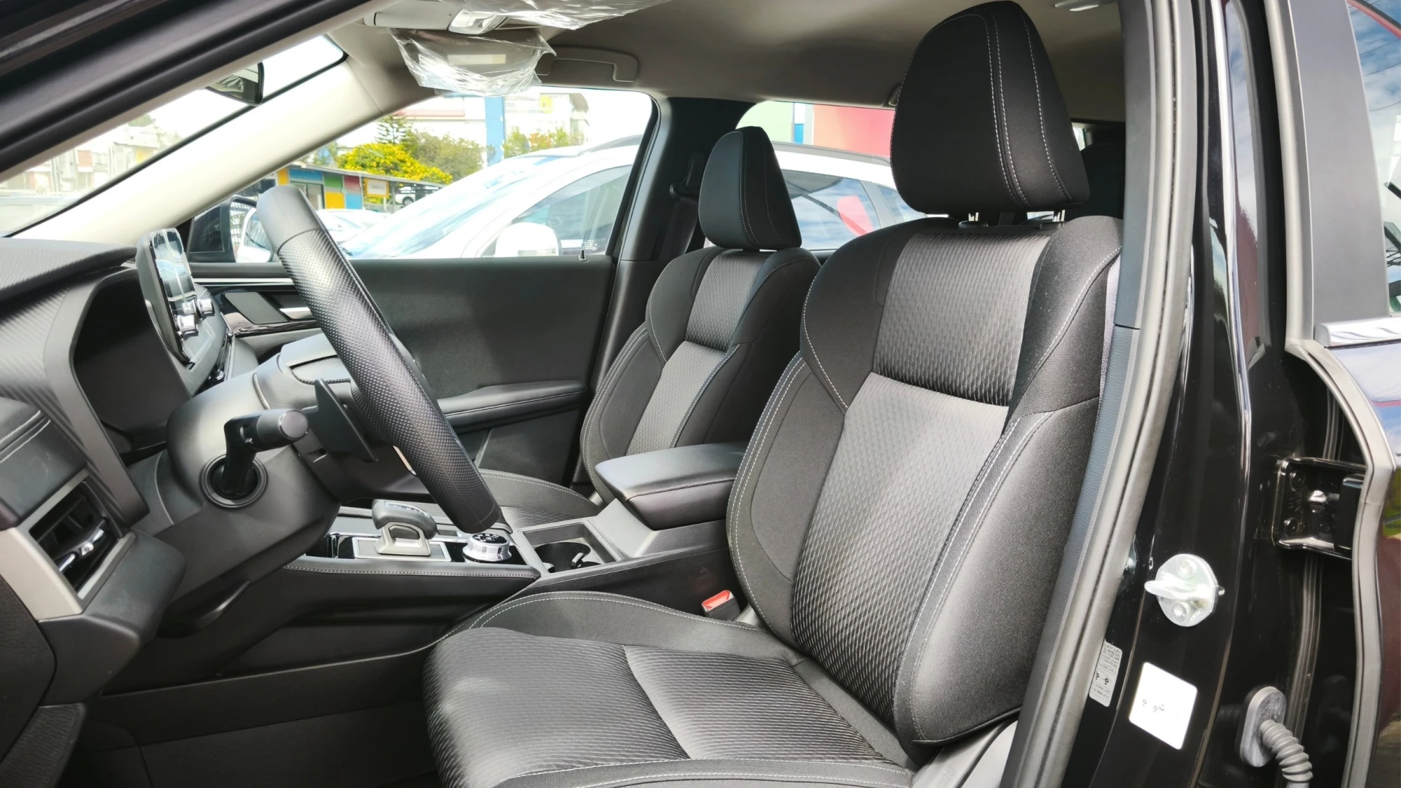 MITSUBISHI OUTLANDER 2.5L AT 2500CC 7AB 4X2