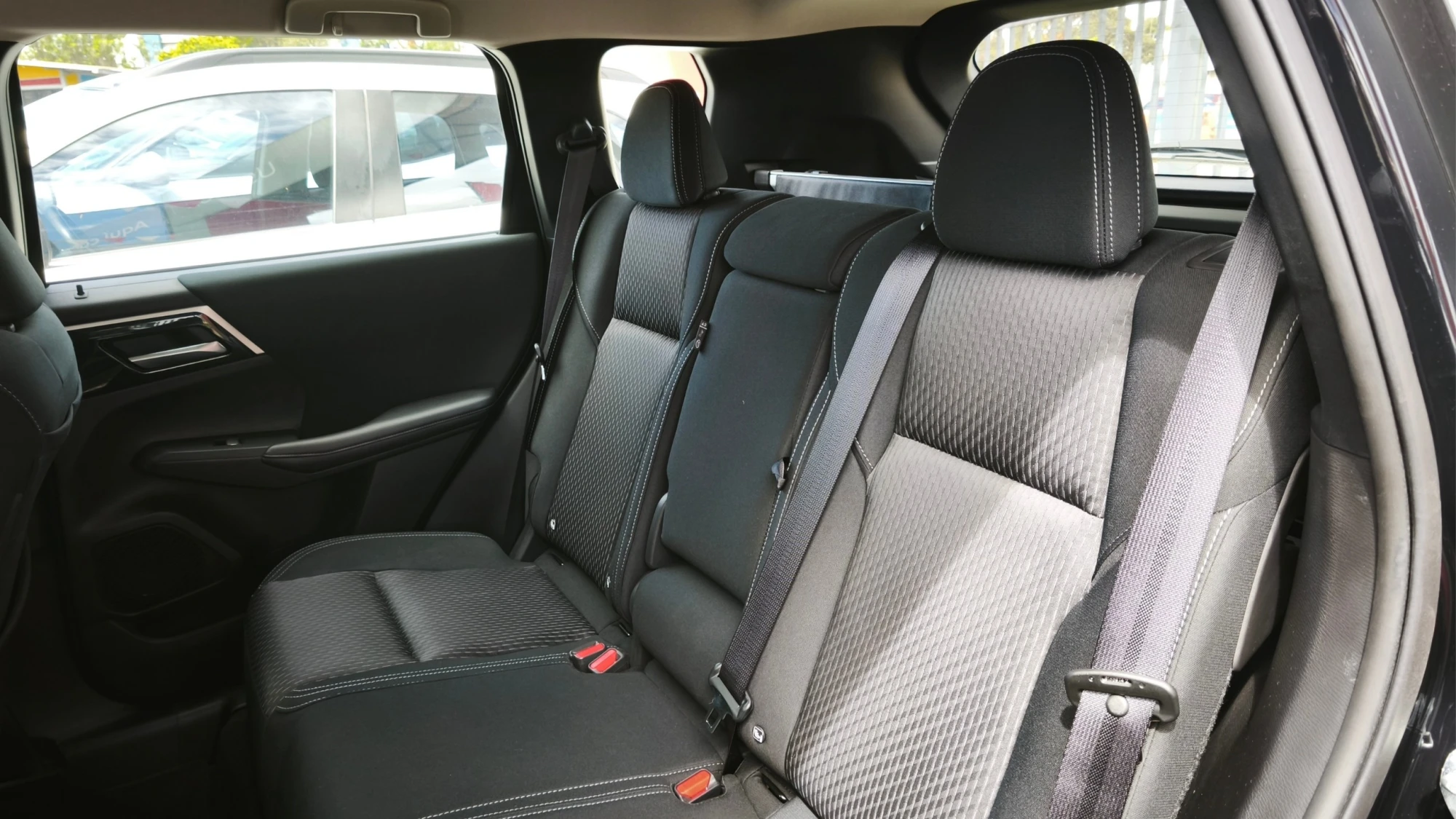 MITSUBISHI OUTLANDER 2.5L AT 2500CC 7AB 4X2