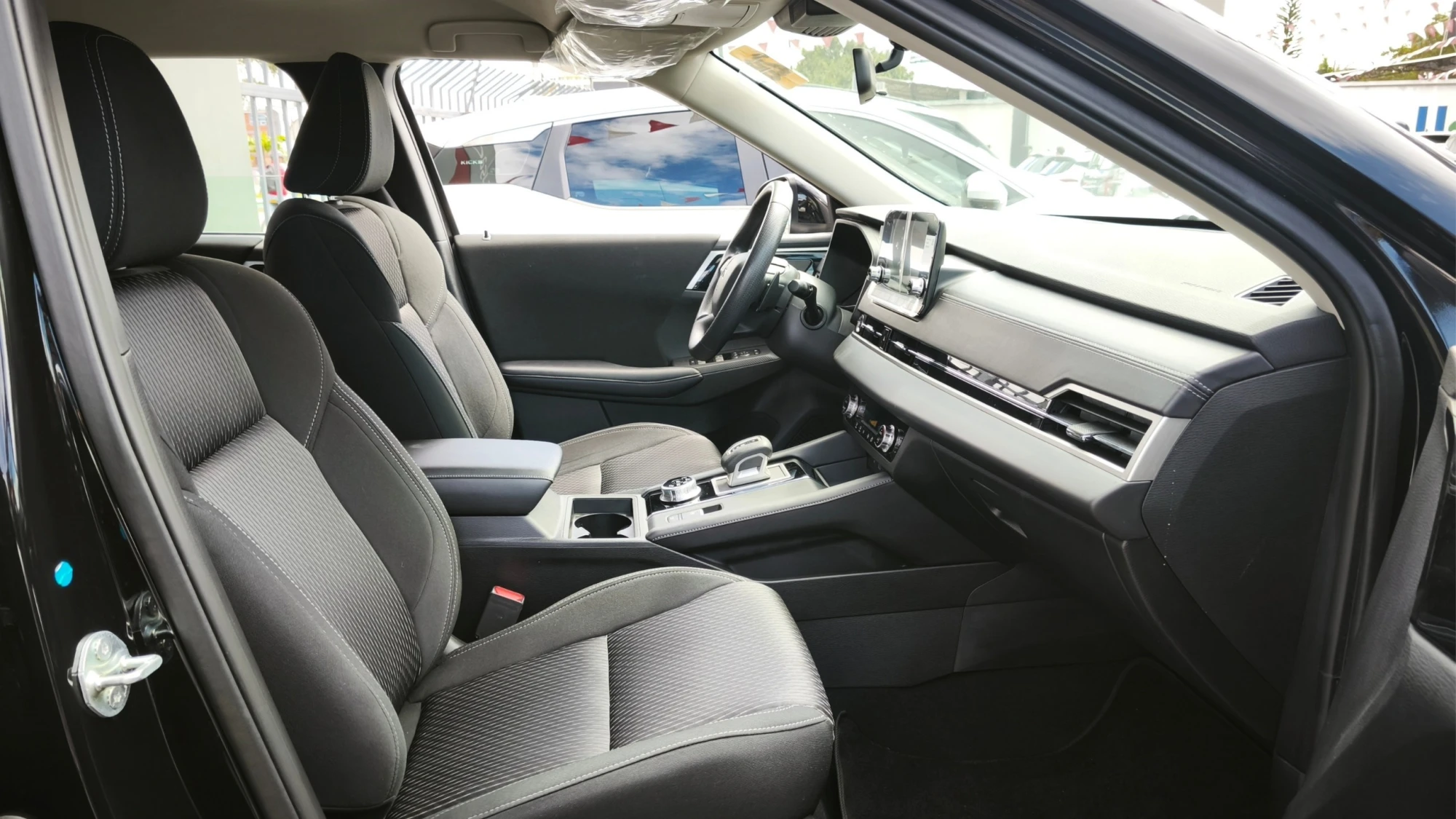 MITSUBISHI OUTLANDER 2.5L AT 2500CC 7AB 4X2