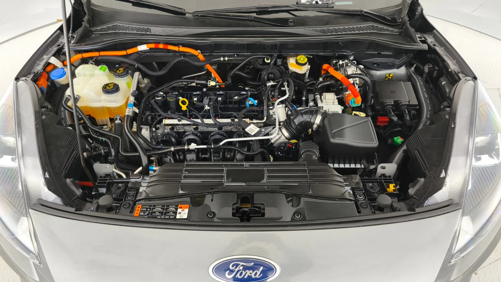 FORD ESCAPE SE HEV TP 2500CC 4X2