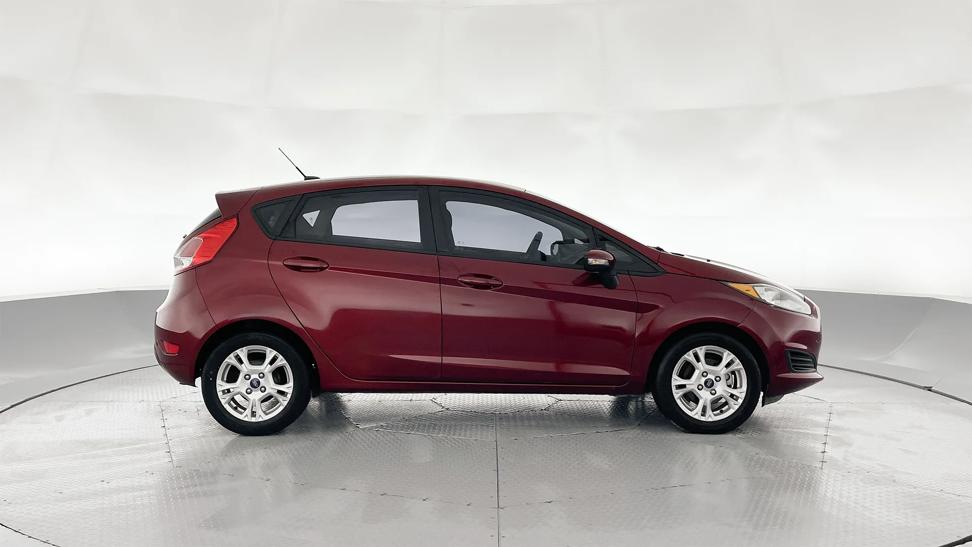 FORD FIESTA HATCHBACK SE TP 1600CC 5P