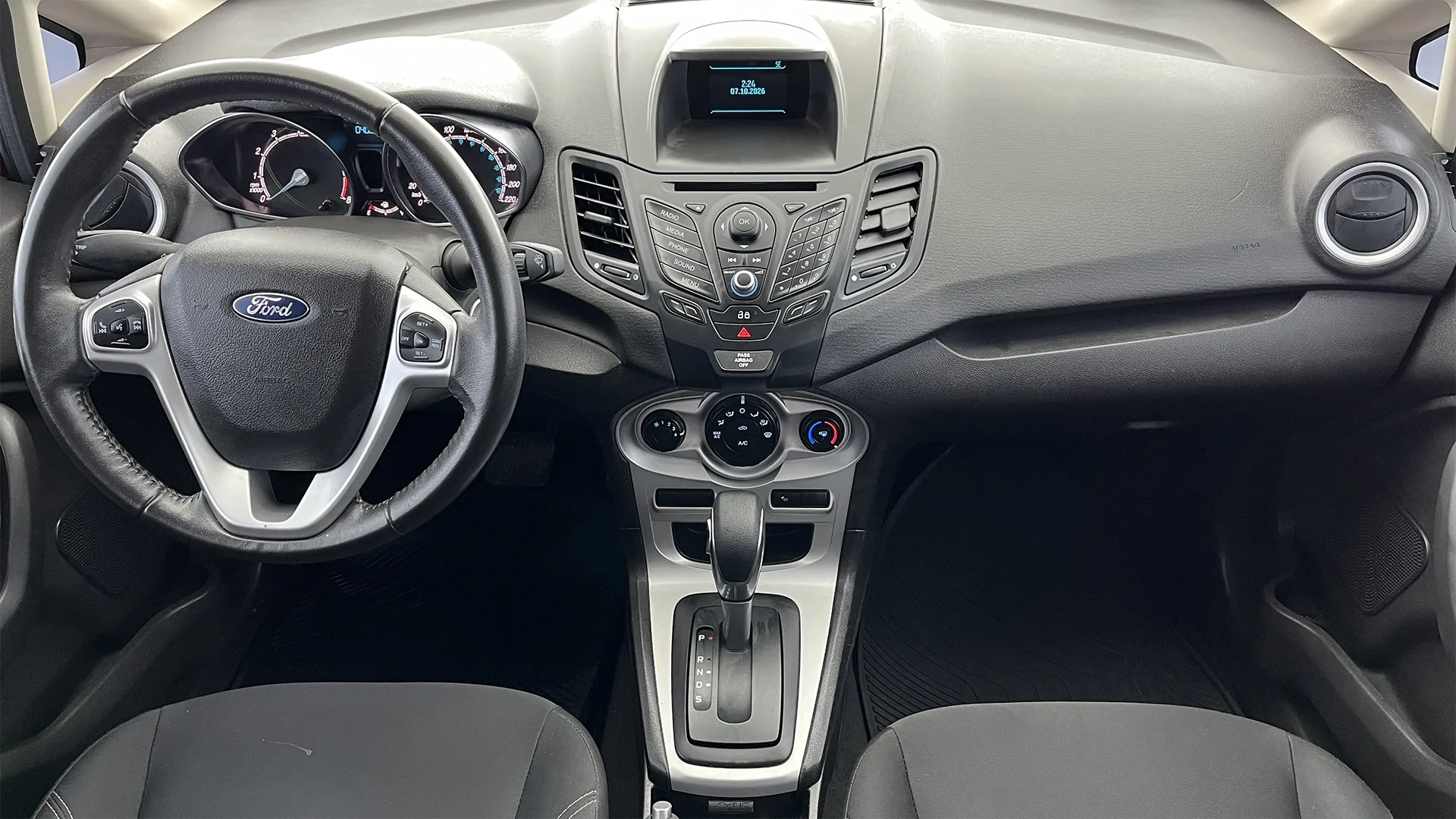 FORD FIESTA HATCHBACK SE TP 1600CC 5P