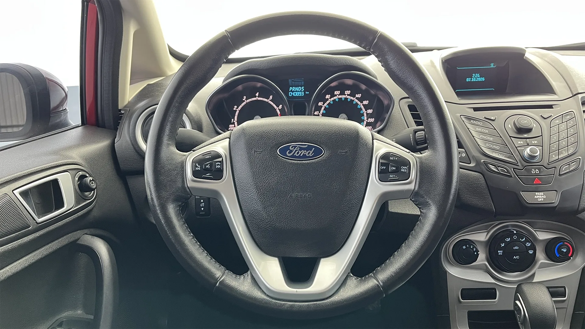 FORD FIESTA HATCHBACK SE TP 1600CC 5P