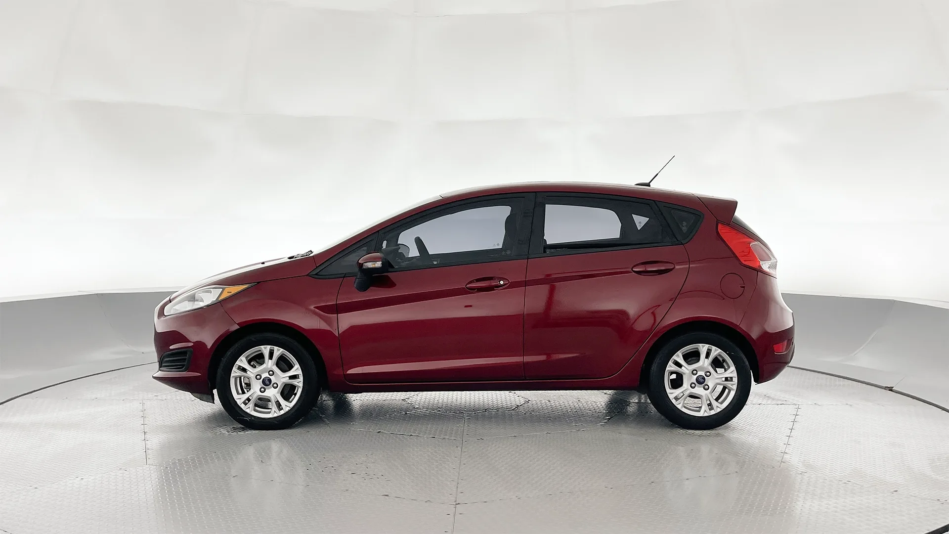 FORD FIESTA HATCHBACK SE TP 1600CC 5P