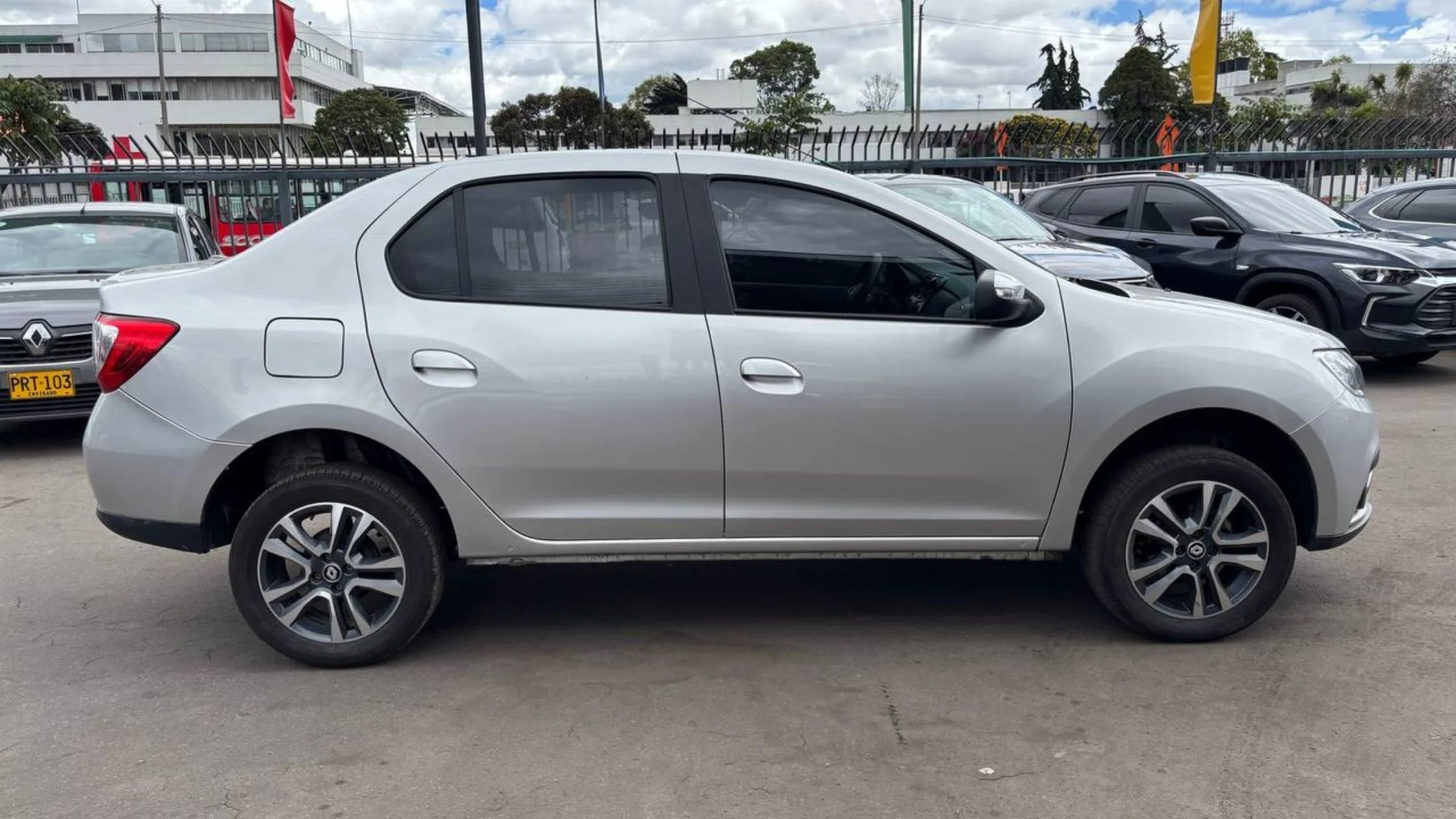 RENAULT LOGAN INTENS TP 1600CC 16V AA 4AB ABS TC