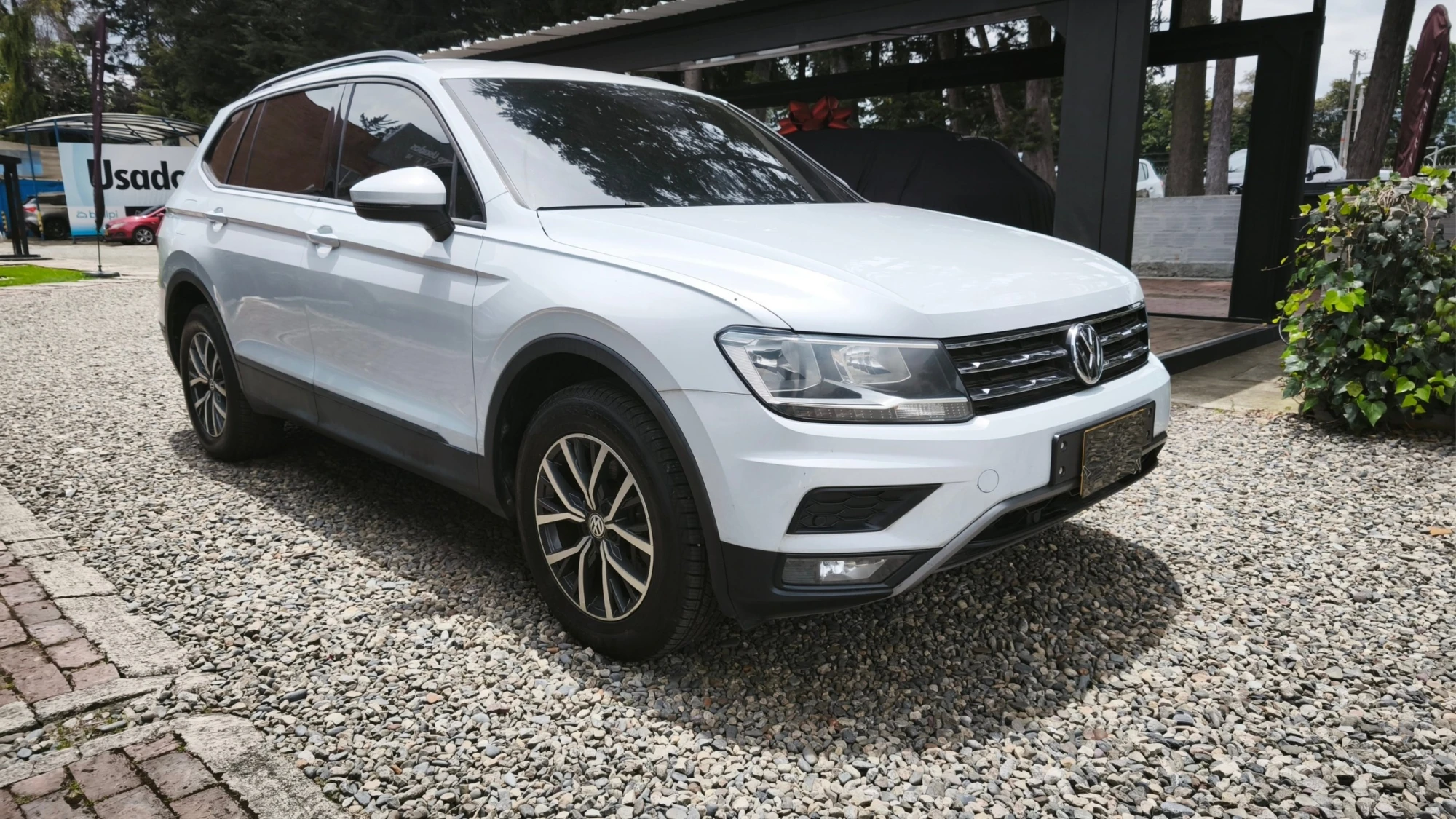 VOLKSWAGEN TIGUAN ALLSPACE TRENDLINE 2.0 TSI 4MOTION TP 2000CC T R17