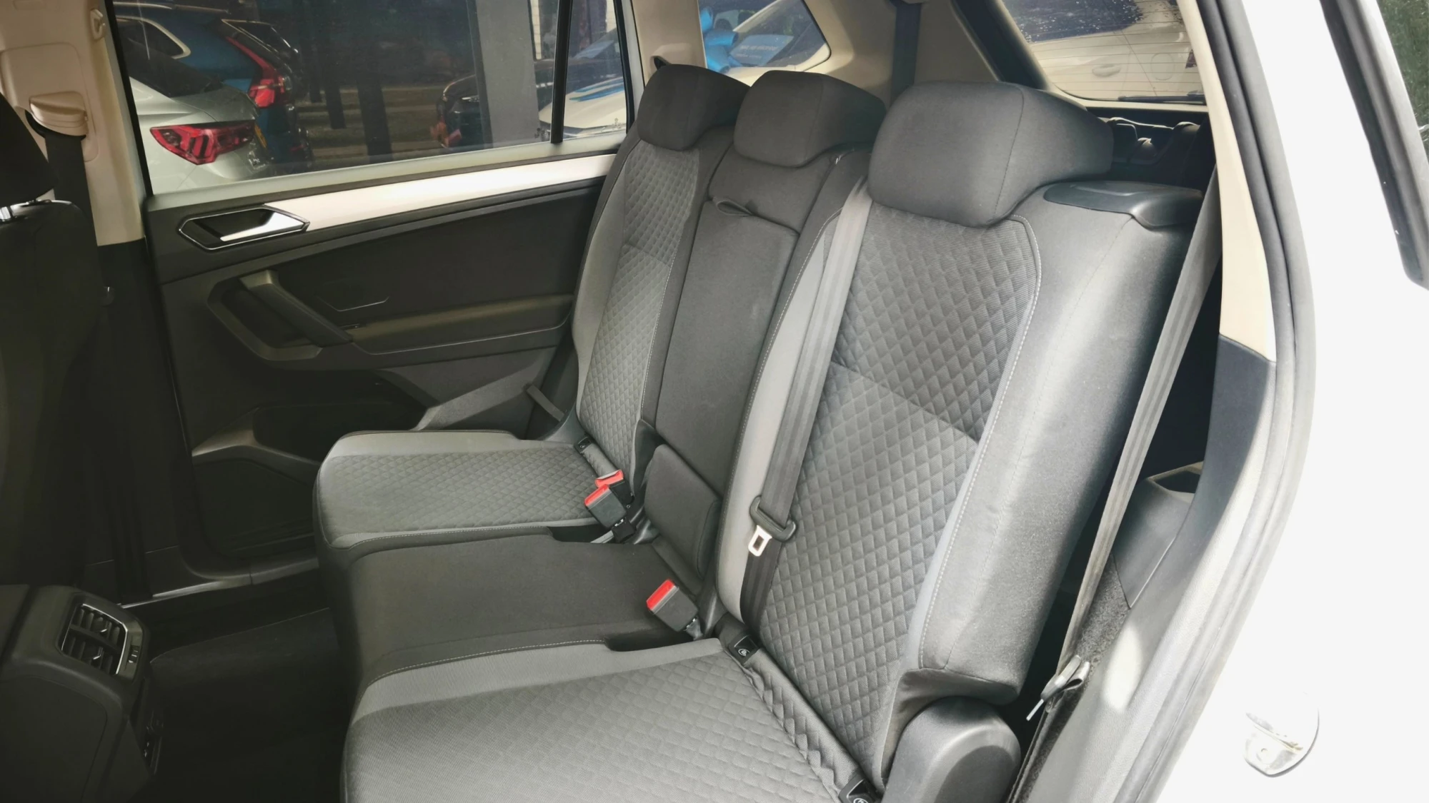 VOLKSWAGEN TIGUAN ALLSPACE TRENDLINE 2.0 TSI 4MOTION TP 2000CC T R17
