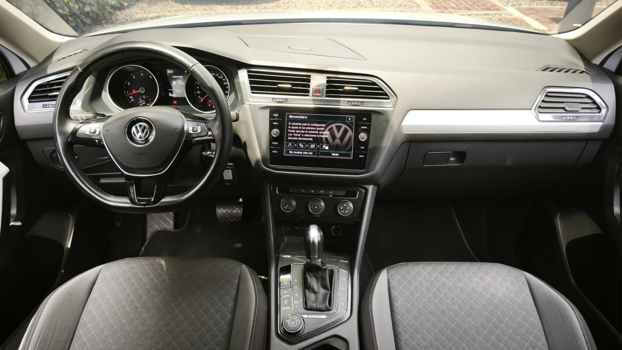 VOLKSWAGEN TIGUAN ALLSPACE TRENDLINE 2.0 TSI 4MOTION TP 2000CC T R17