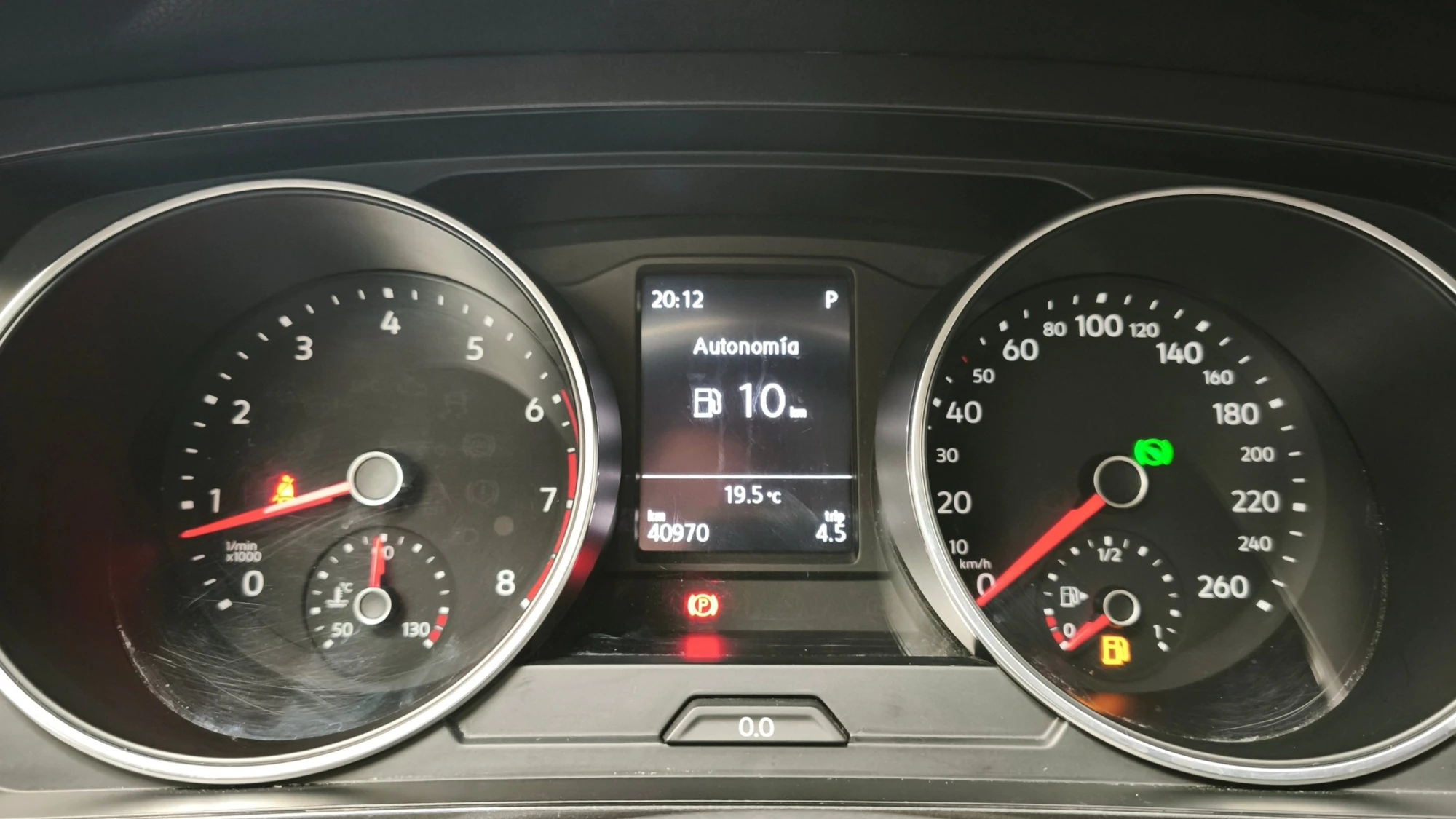 VOLKSWAGEN TIGUAN ALLSPACE TRENDLINE 2.0 TSI 4MOTION TP 2000CC T R17