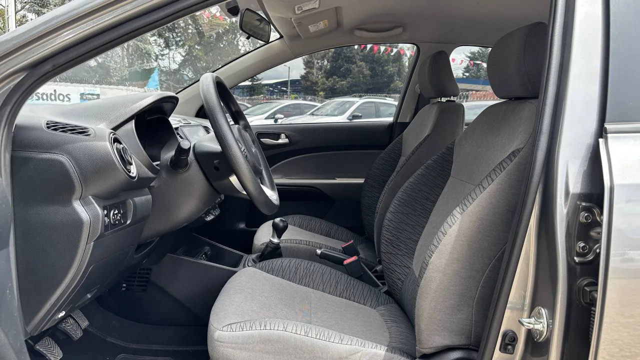 KIA SOLUTO EMOTION MT 1400CC 4P 2AB ABS