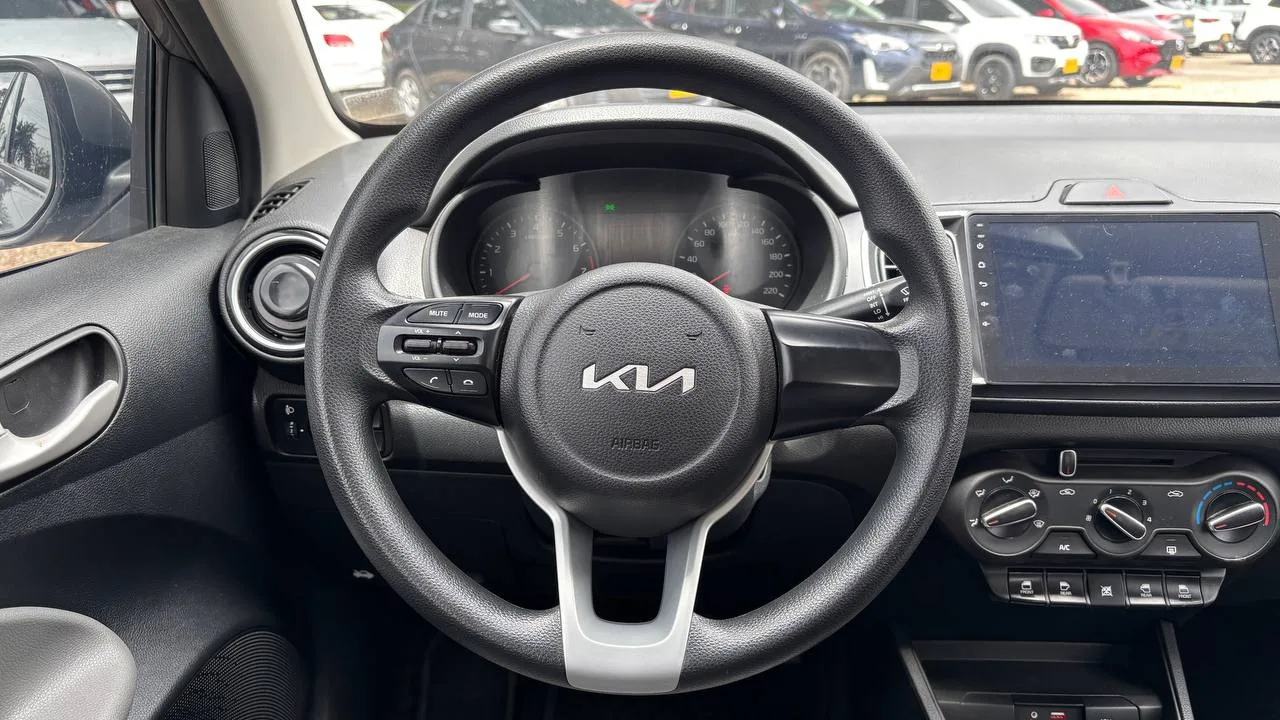 KIA SOLUTO EMOTION MT 1400CC 4P 2AB ABS