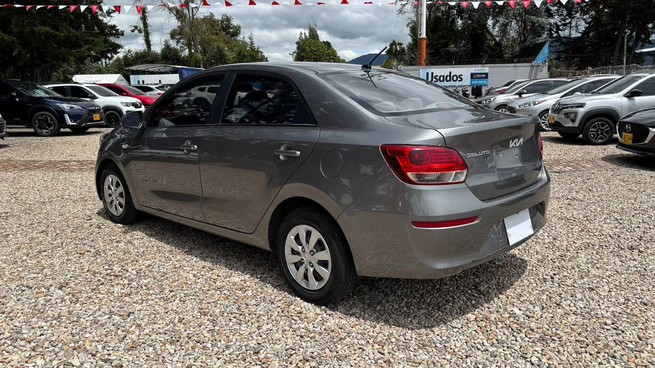 KIA SOLUTO EMOTION MT 1400CC 4P 2AB ABS