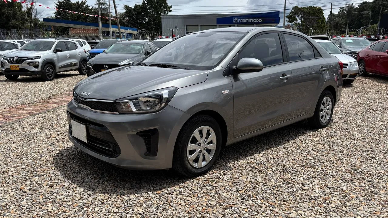 KIA SOLUTO EMOTION MT 1400CC 4P 2AB ABS