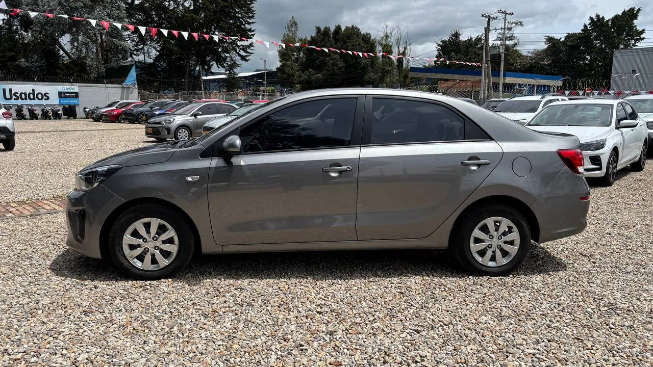 KIA SOLUTO EMOTION MT 1400CC 4P 2AB ABS