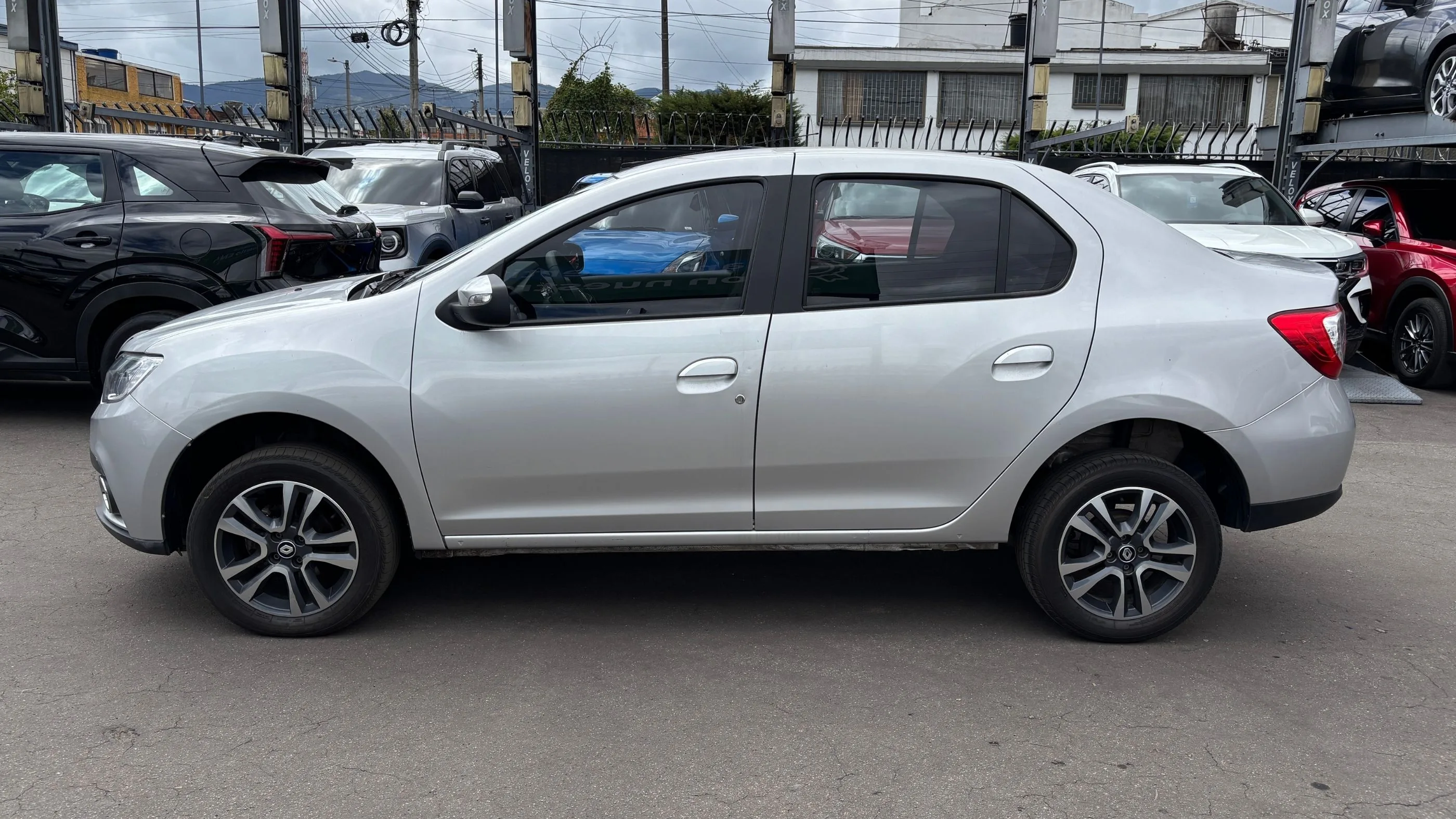 RENAULT LOGAN INTENS TP 1600CC 16V AA 4AB ABS TC