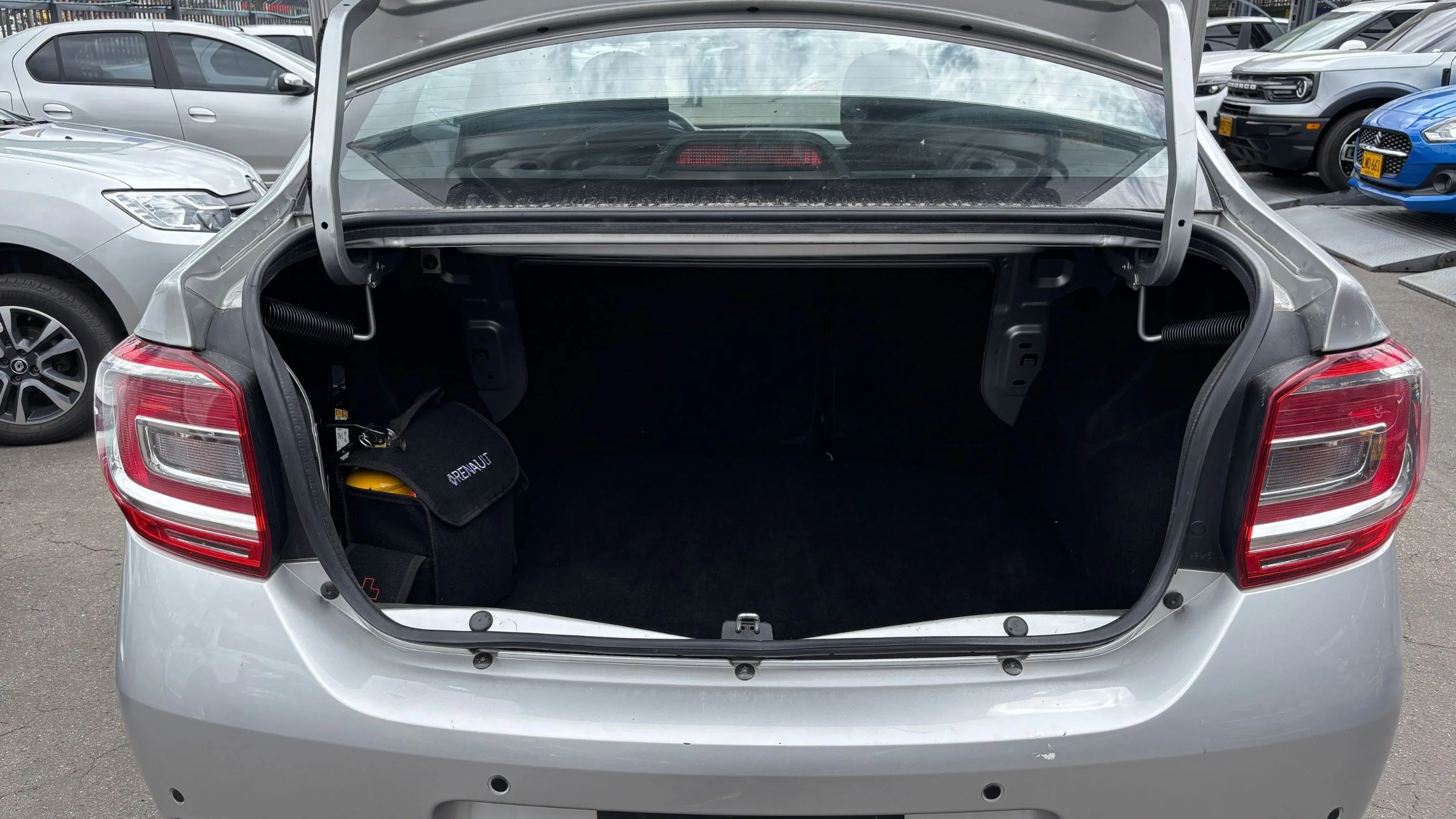 RENAULT LOGAN INTENS TP 1600CC 16V AA 4AB ABS TC