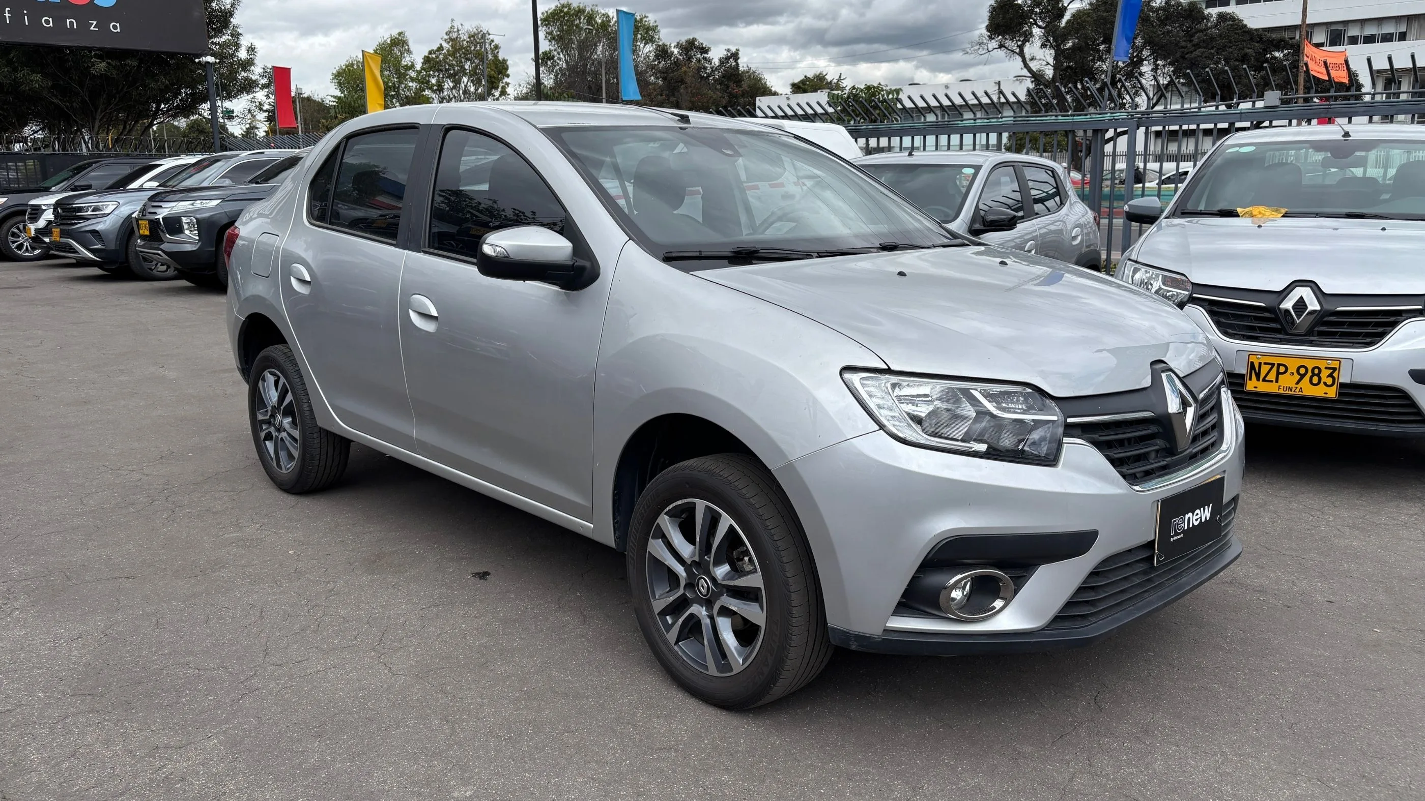 RENAULT LOGAN INTENS TP 1600CC 16V AA 4AB ABS TC