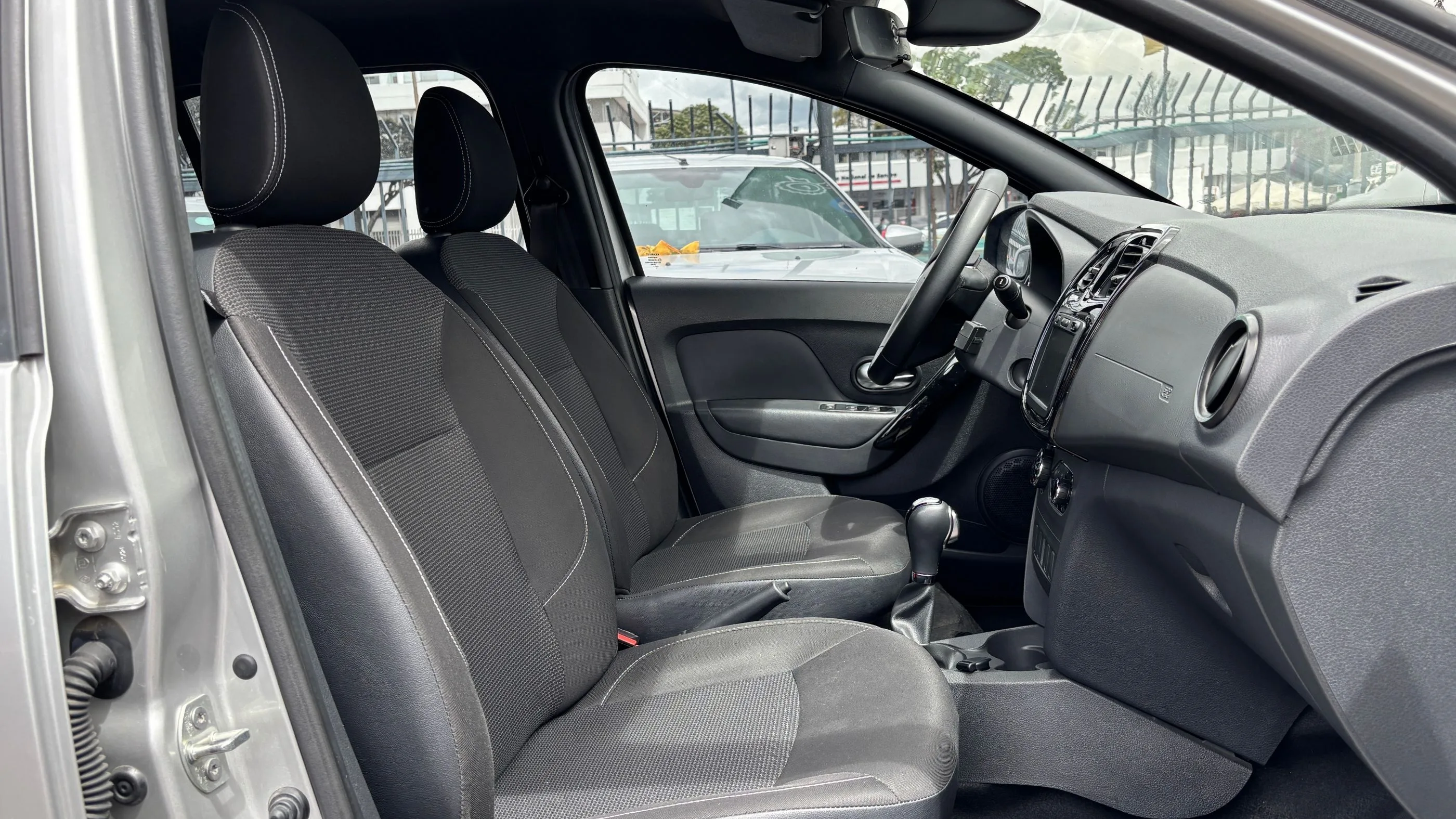 RENAULT LOGAN INTENS TP 1600CC 16V AA 4AB ABS TC
