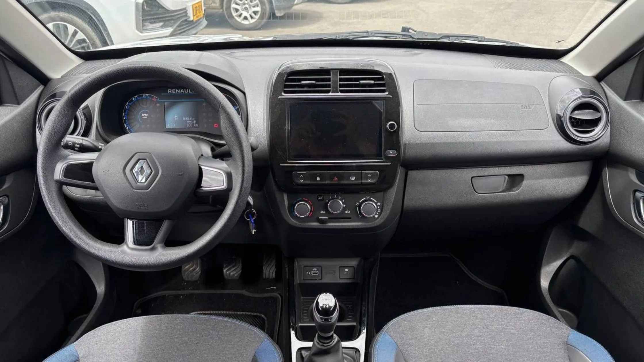 RENAULT KWID ICONIC MT 1000CC 12V 4AB ABS
