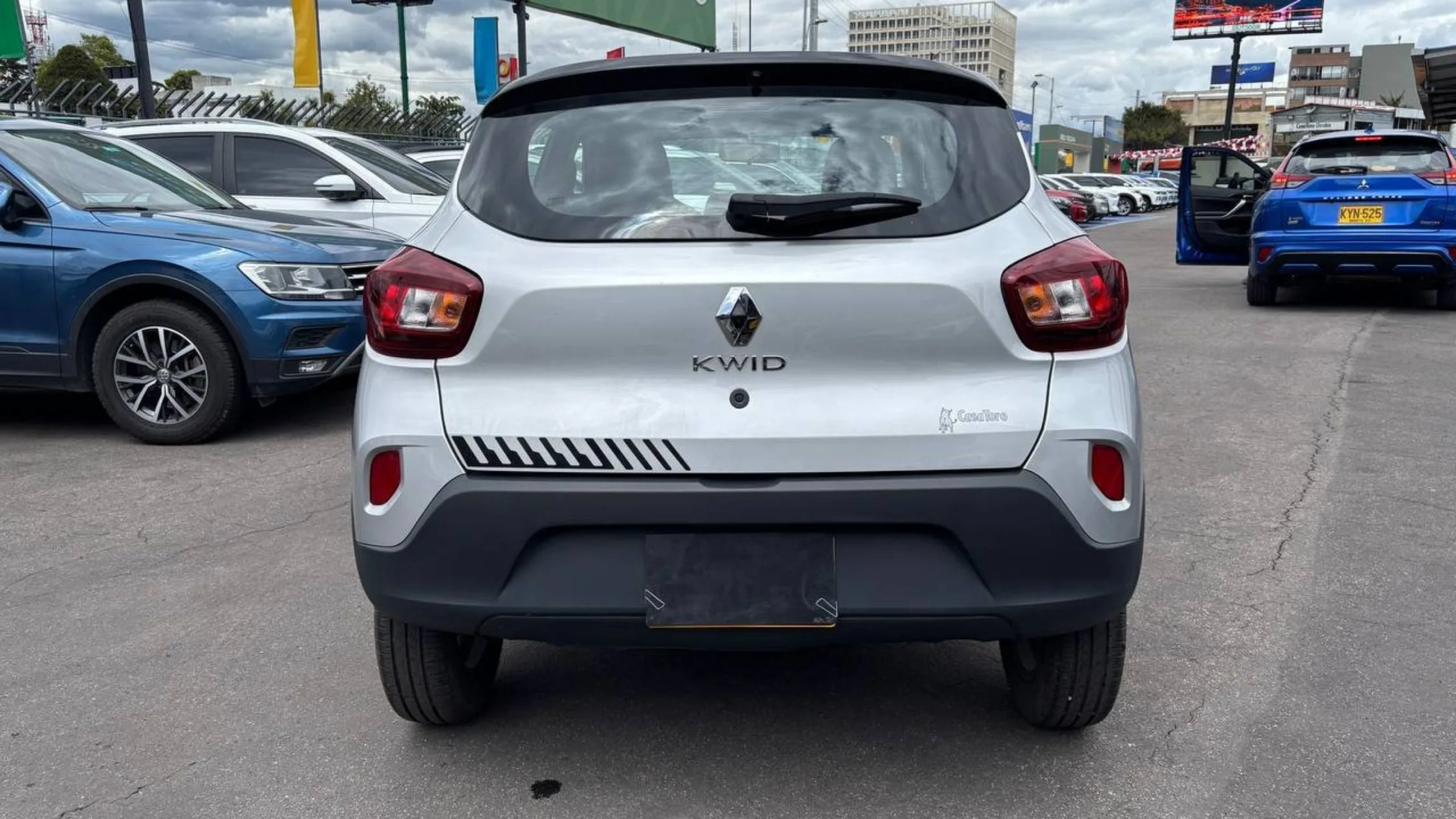RENAULT KWID ICONIC MT 1000CC 12V 4AB ABS