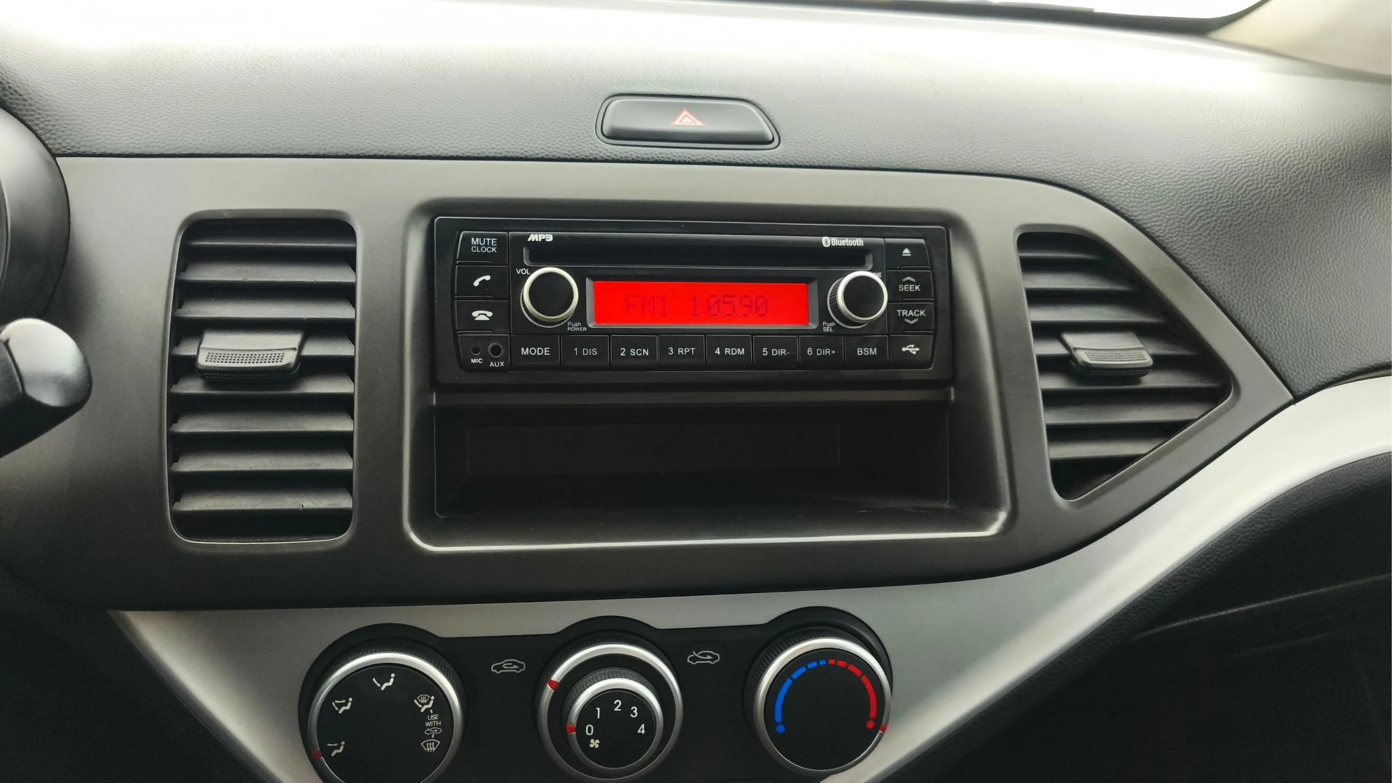 KIA PICANTO 1.25 AT 1200CC AA