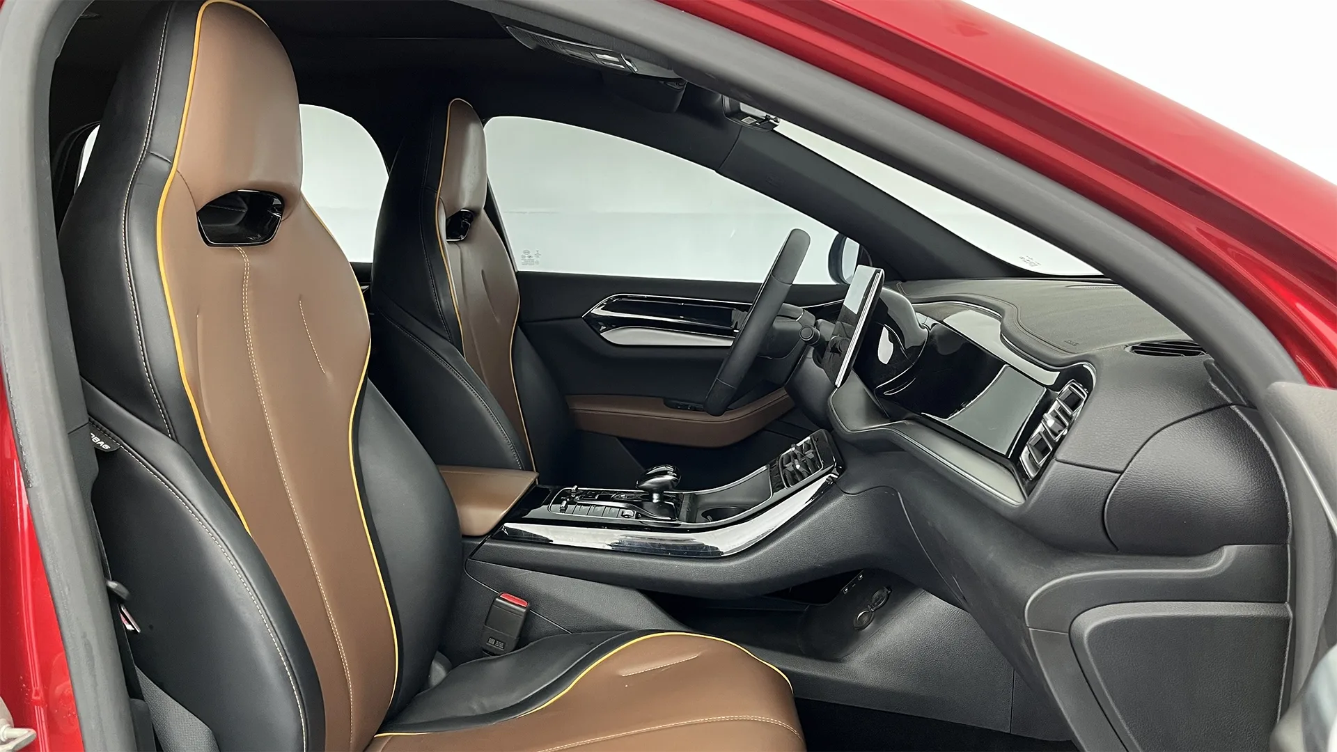 BYD QIN DM-I AT 1500CC