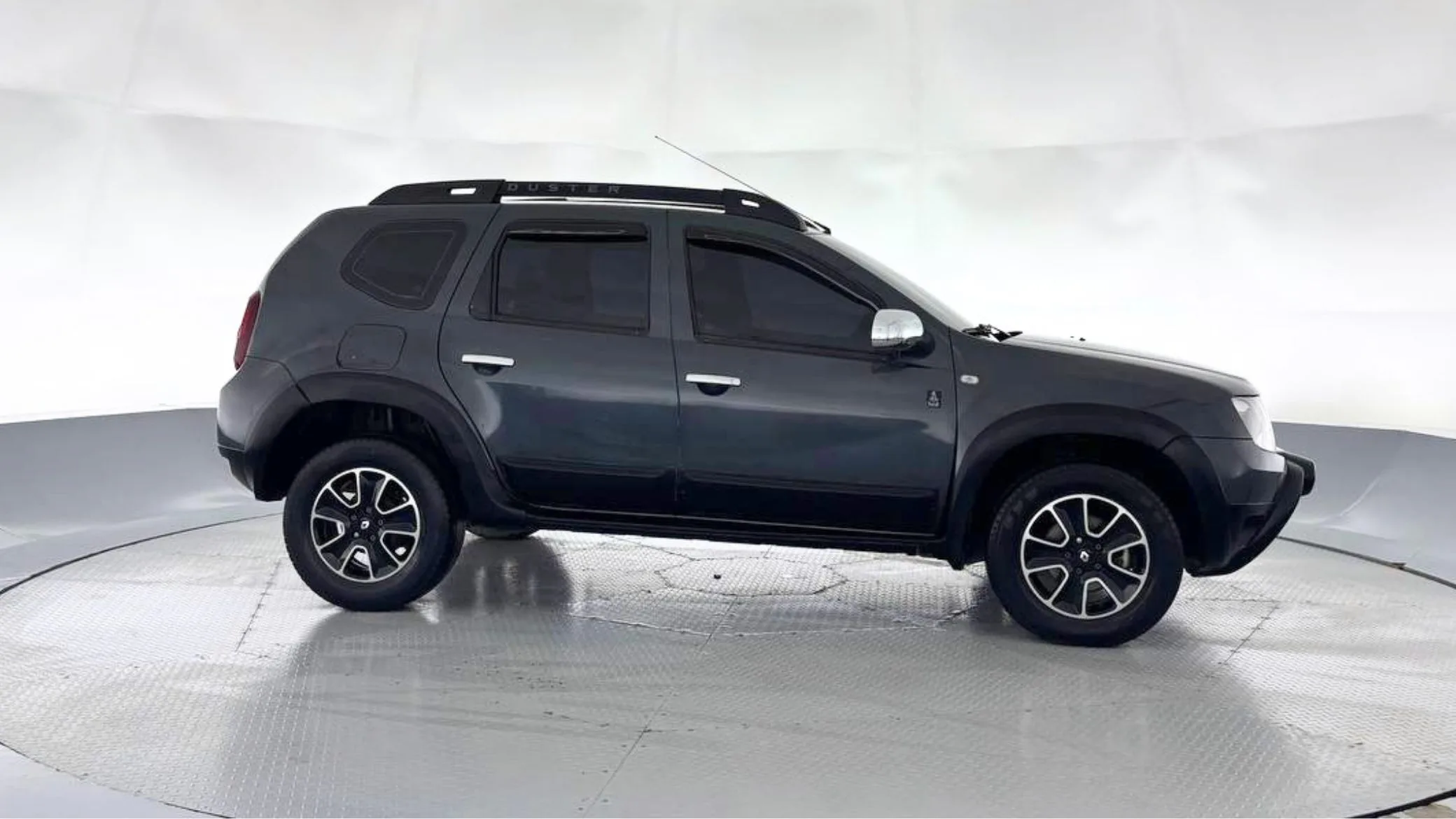 RENAULT DUSTER DYNAMIQUE/INTENS MT 2000CC 4X2
