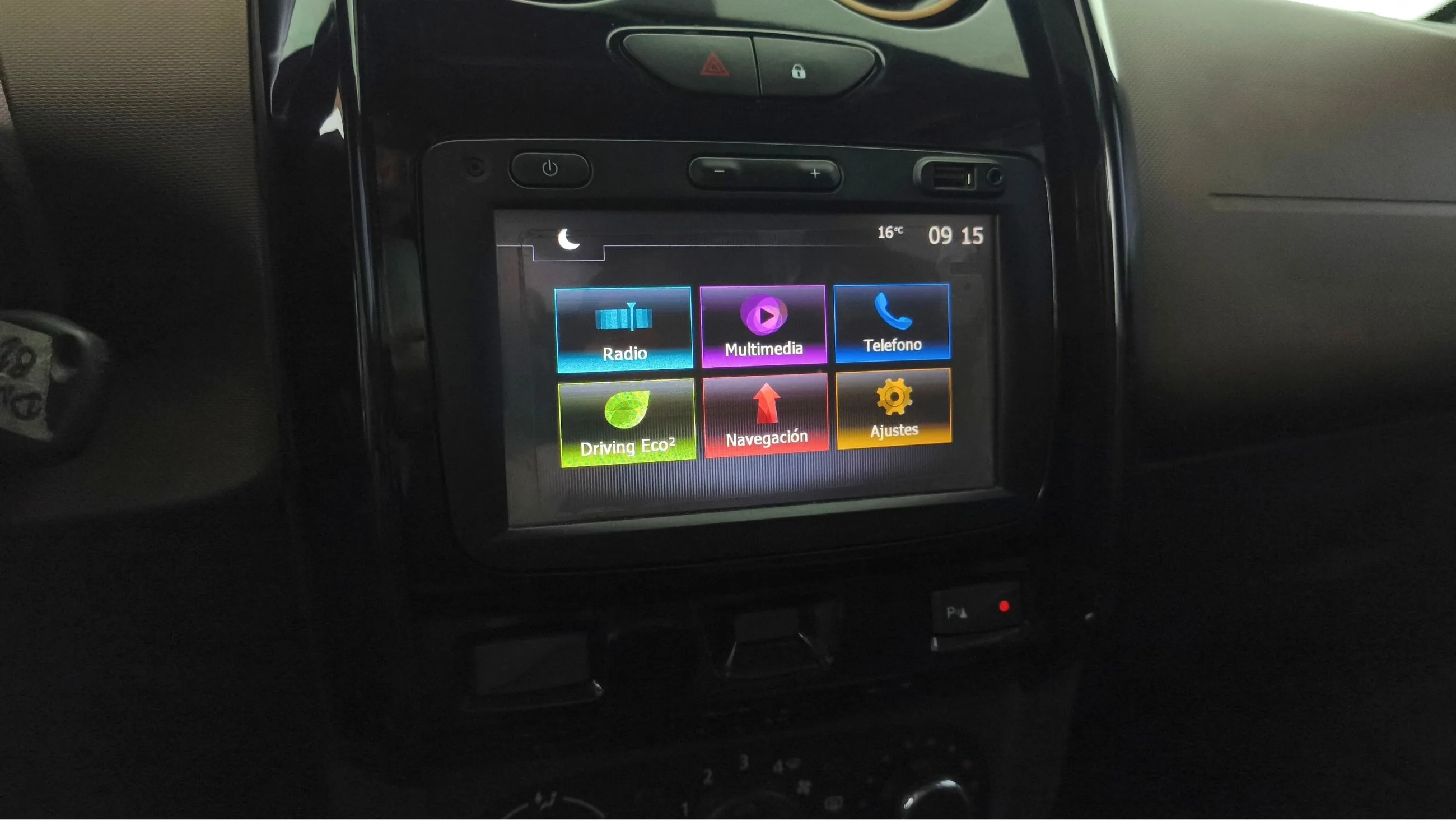 RENAULT DUSTER DYNAMIQUE/INTENS MT 2000CC 4X2