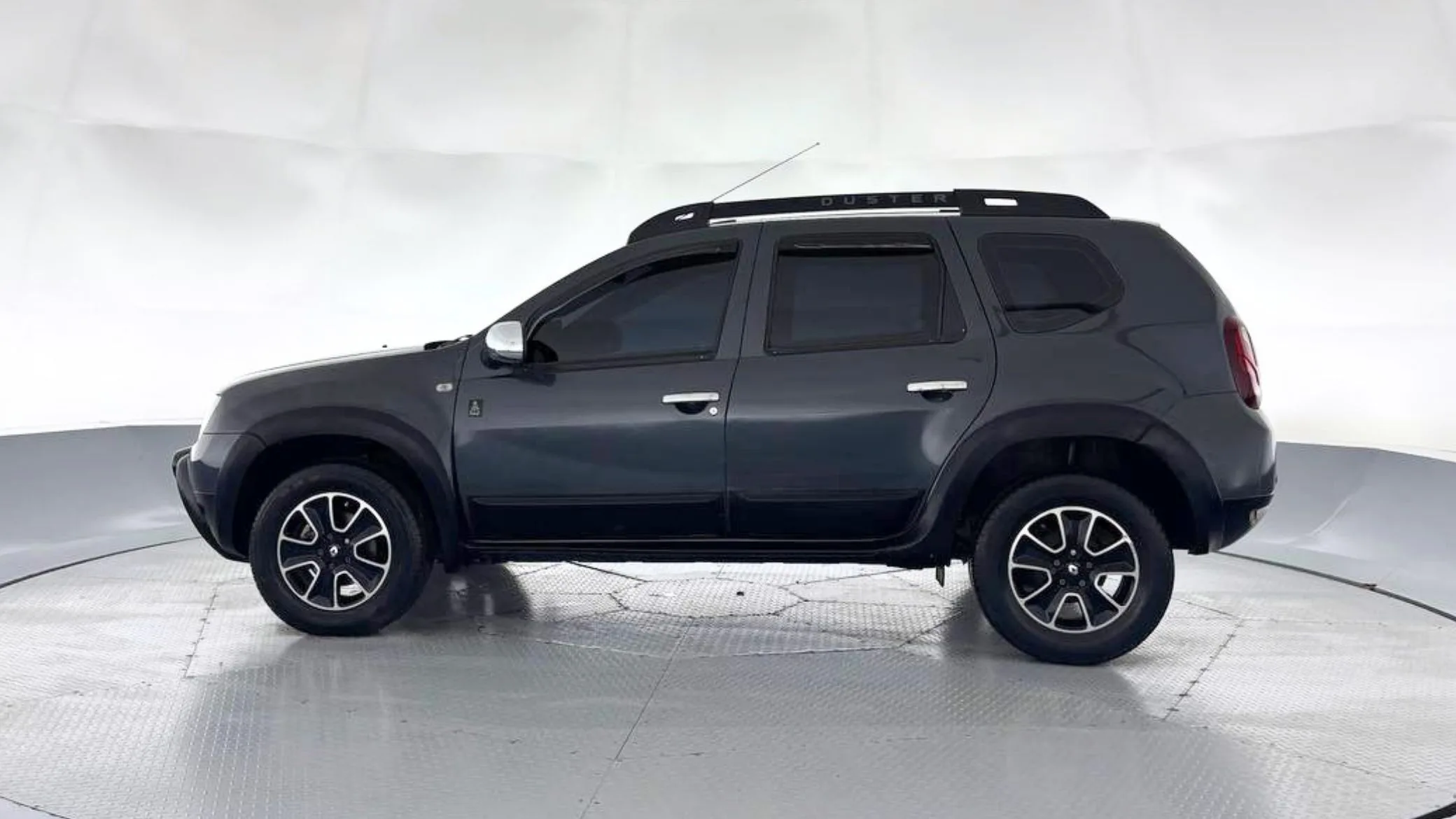 RENAULT DUSTER DYNAMIQUE/INTENS MT 2000CC 4X2