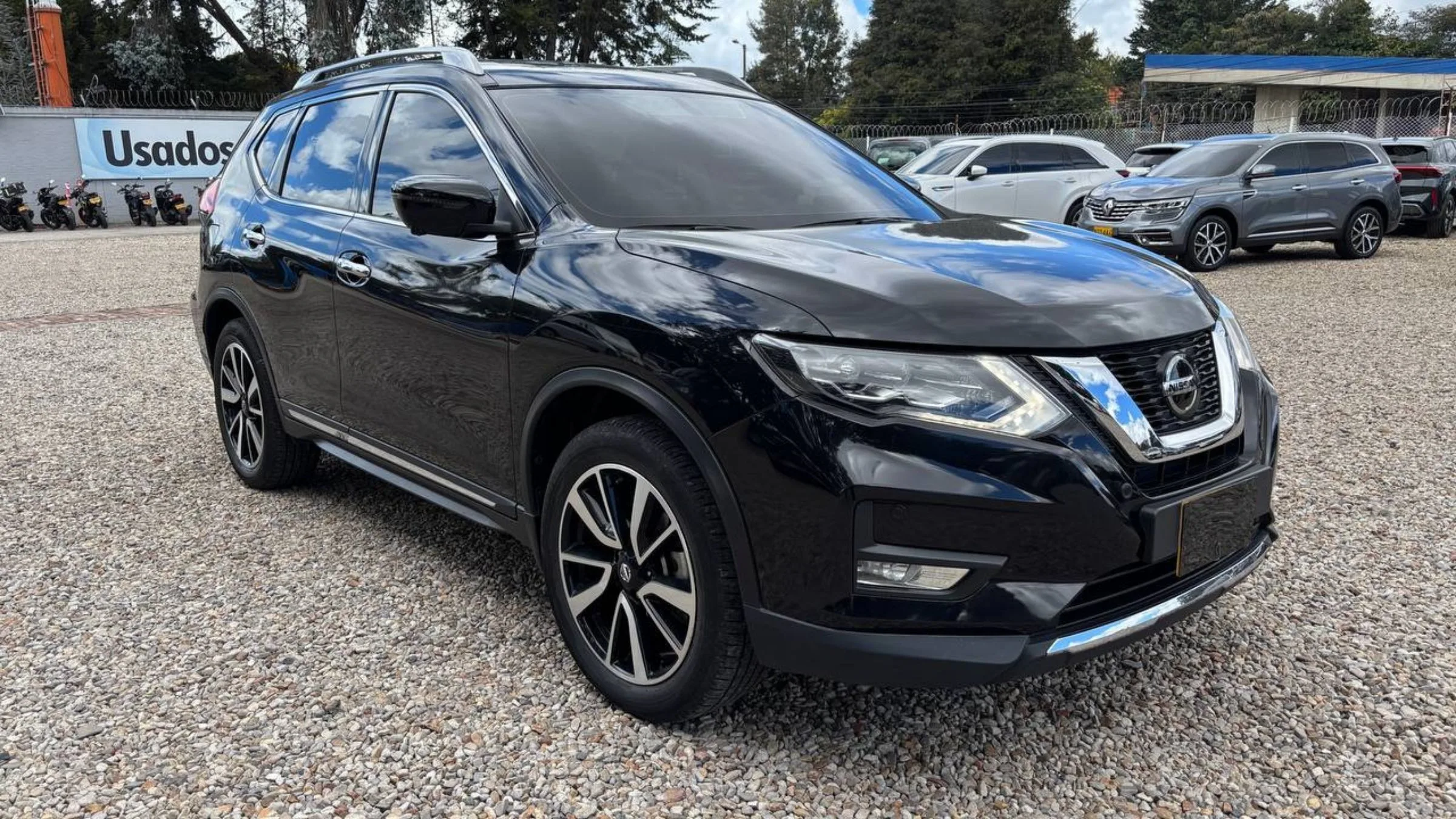 NISSAN X TRAIL EXCLUSIVE CONNECT TP 2500CC 4X4 6AB CT TC