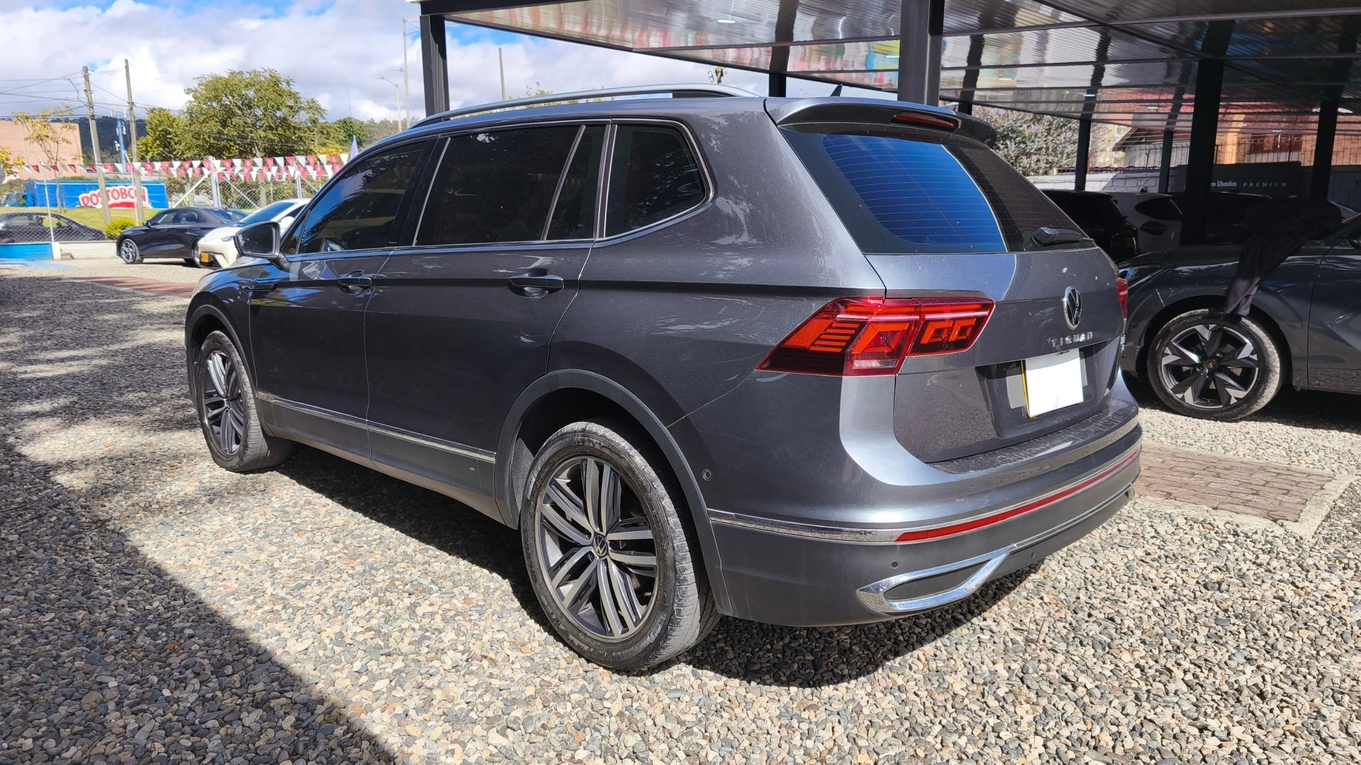 VOLKSWAGEN TIGUAN ELEGANCE 2.0 TSI 4MOTION AT 2000CC TC