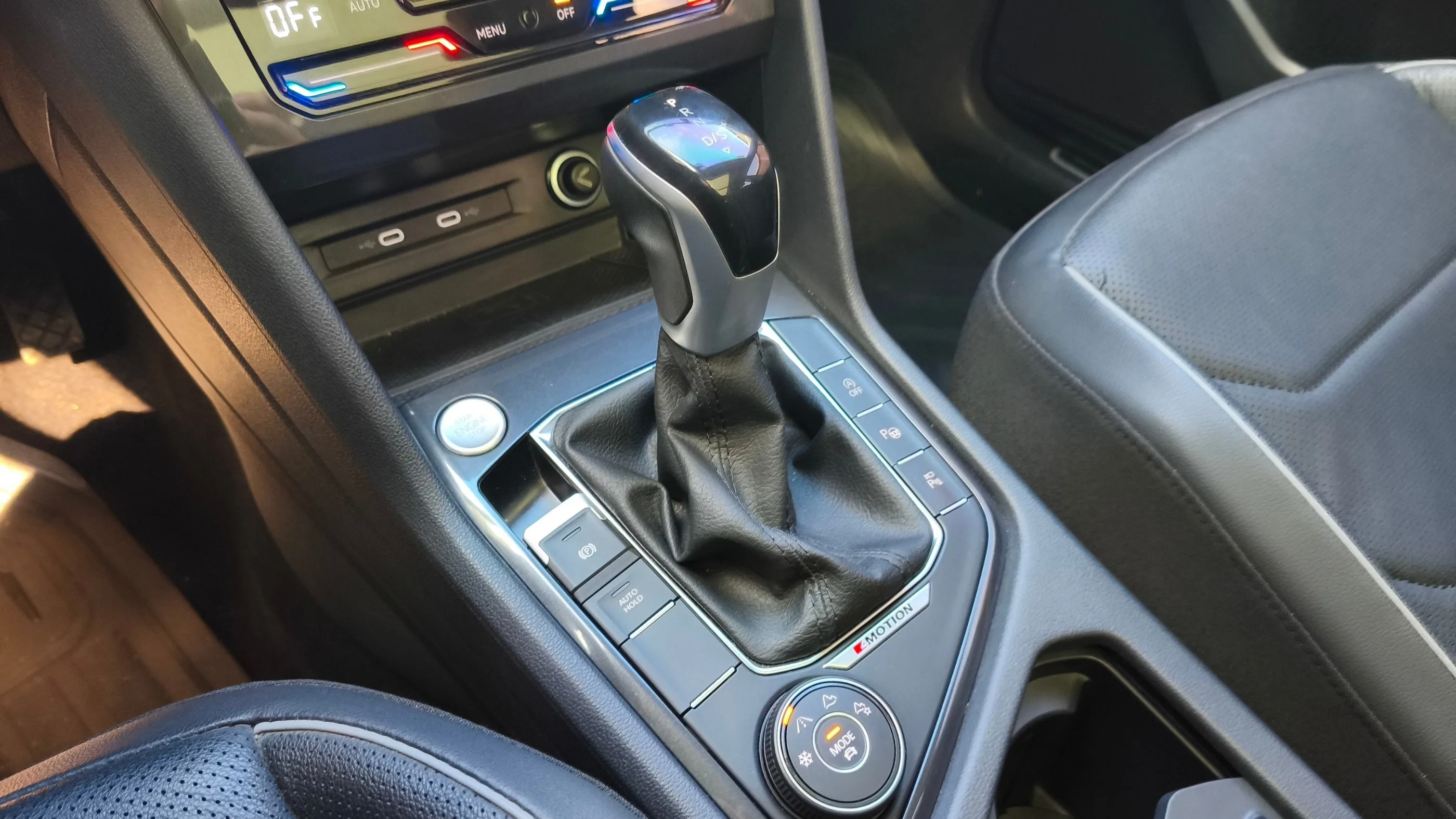 VOLKSWAGEN TIGUAN ELEGANCE 2.0 TSI 4MOTION AT 2000CC TC