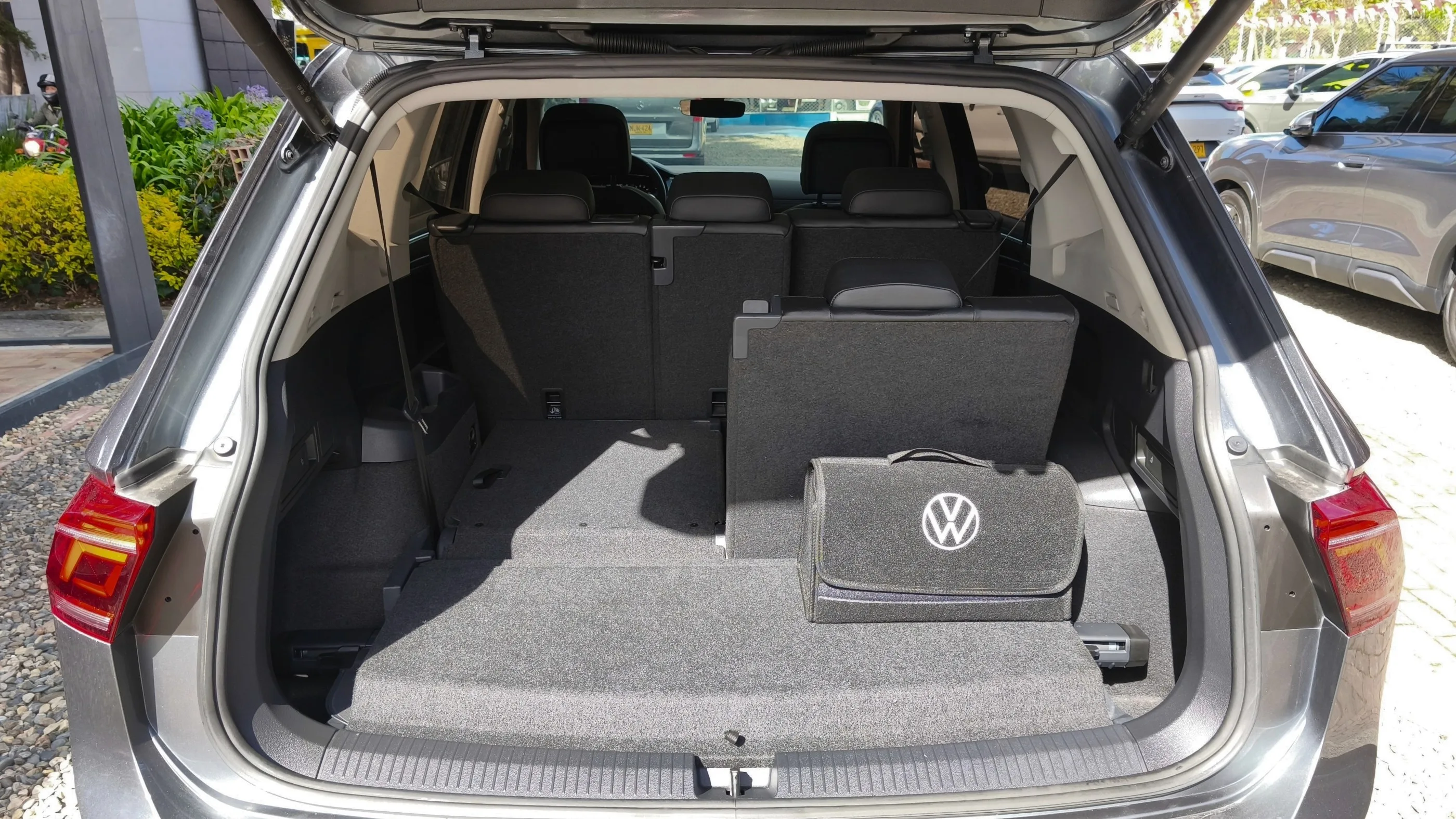 VOLKSWAGEN TIGUAN ELEGANCE 2.0 TSI 4MOTION AT 2000CC TC